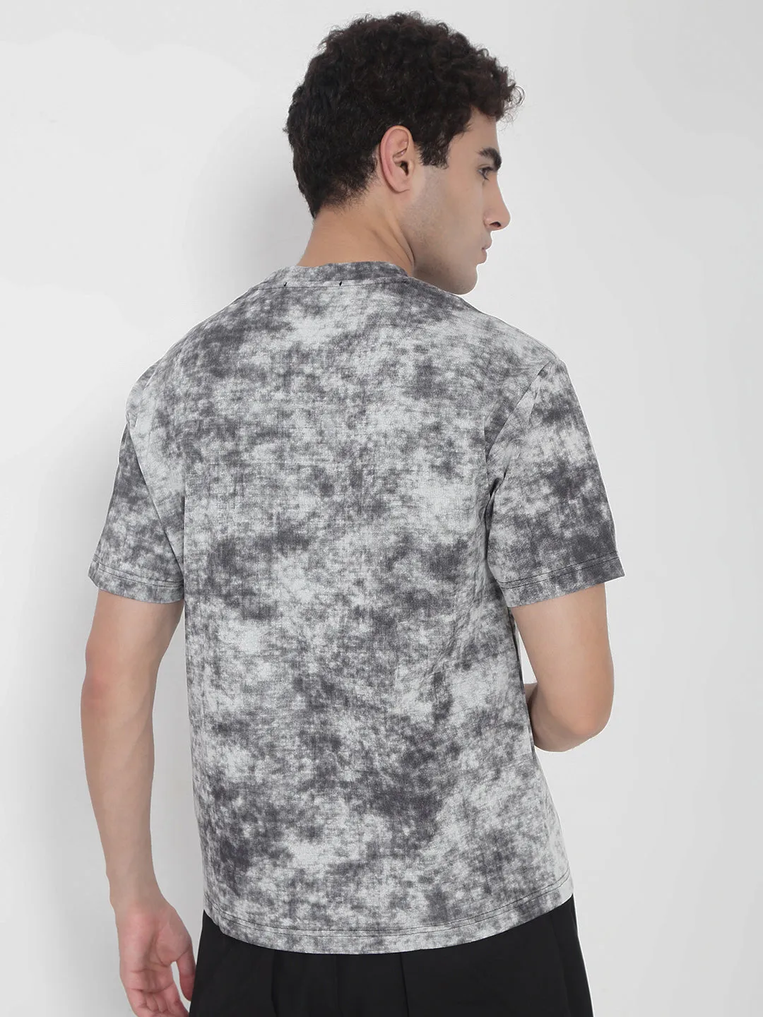 Cozy Knit Men's Grey Tie and Dye T-Shirt