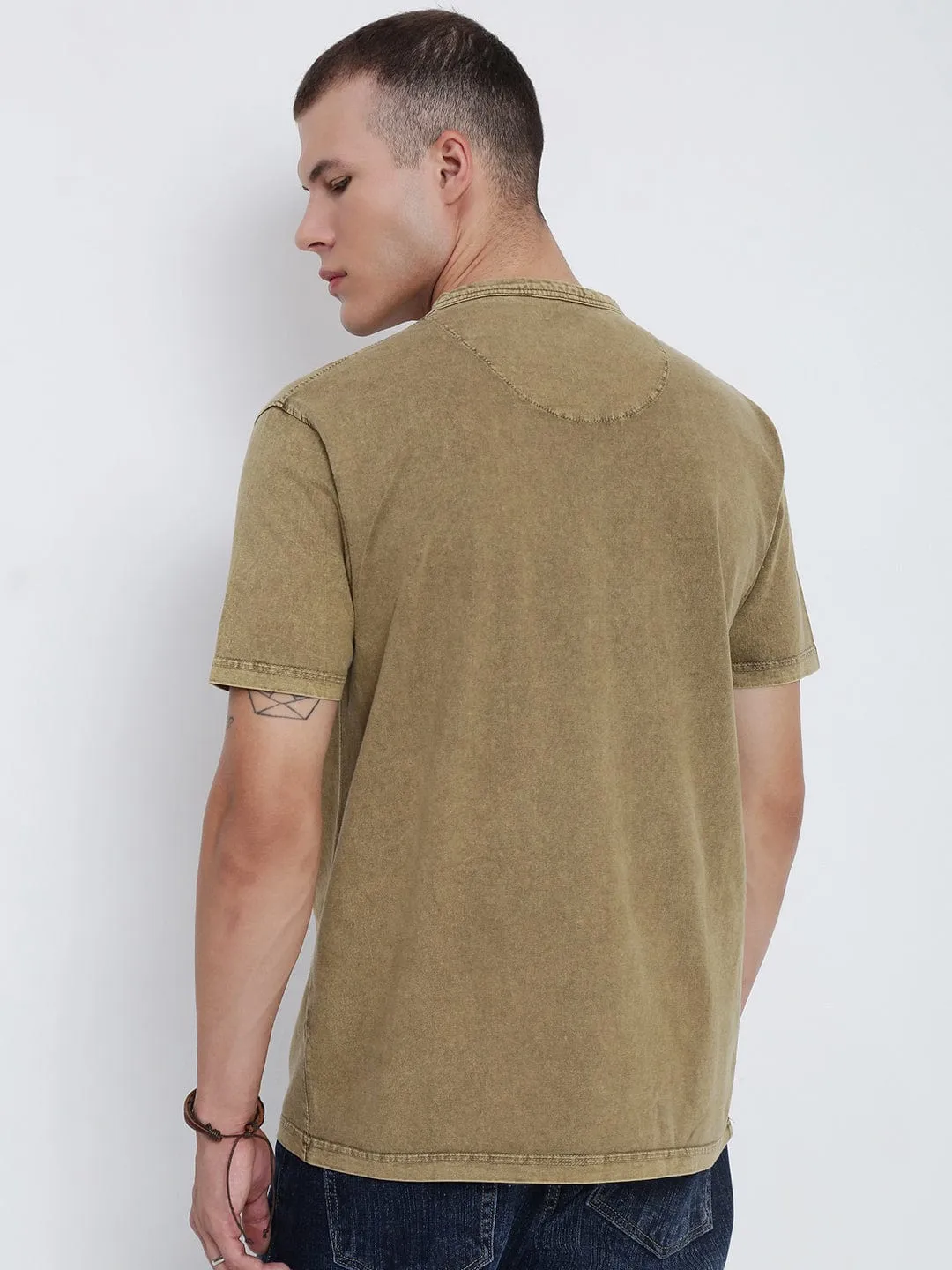 absorbent shrink-resistant Men's Khaki Henley Collar Slim Fit T-Shirt
