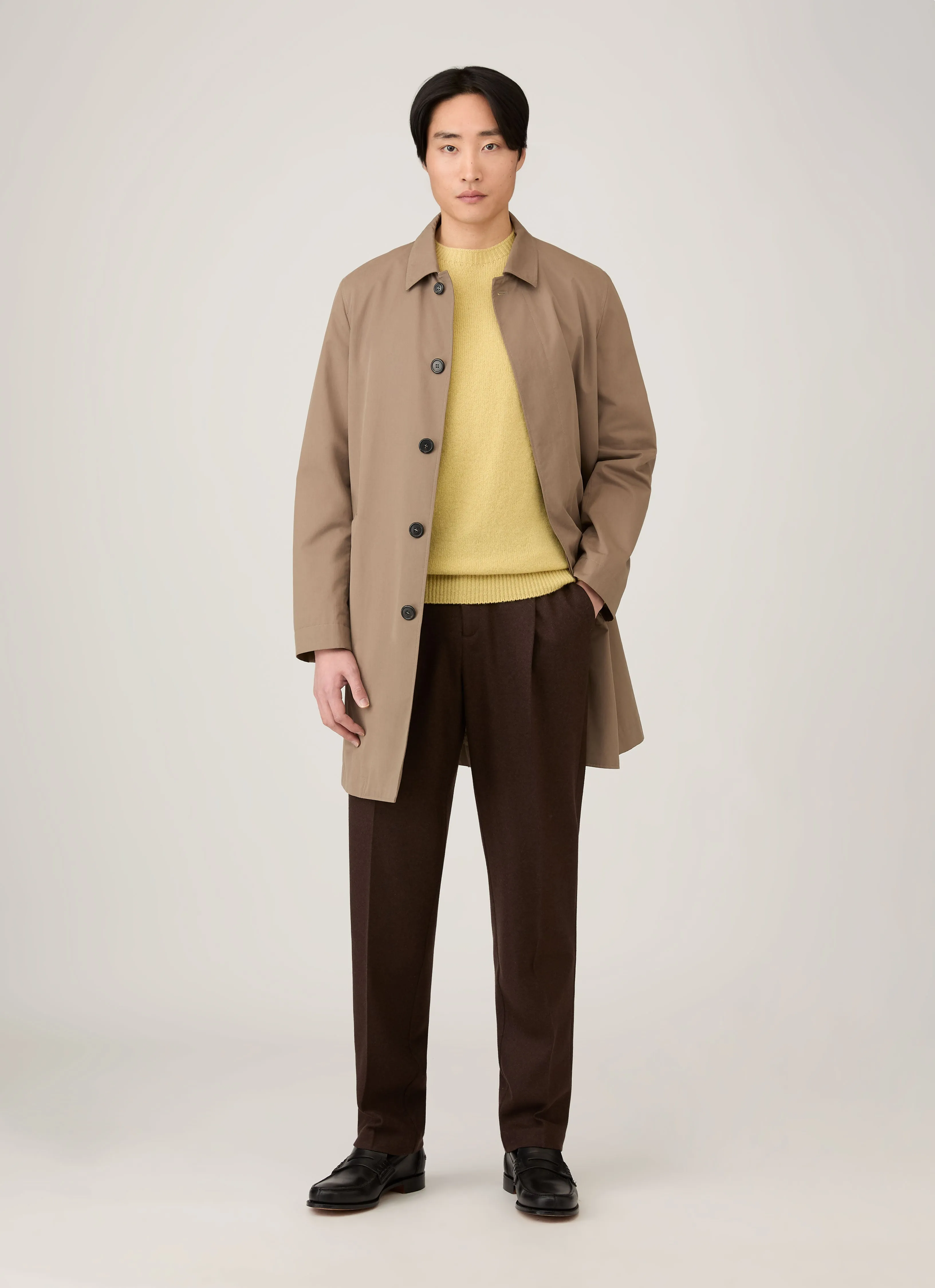 BreathableKnit Fabric Men's Lambswool Crew Neck Jumper in Dusty Yellow