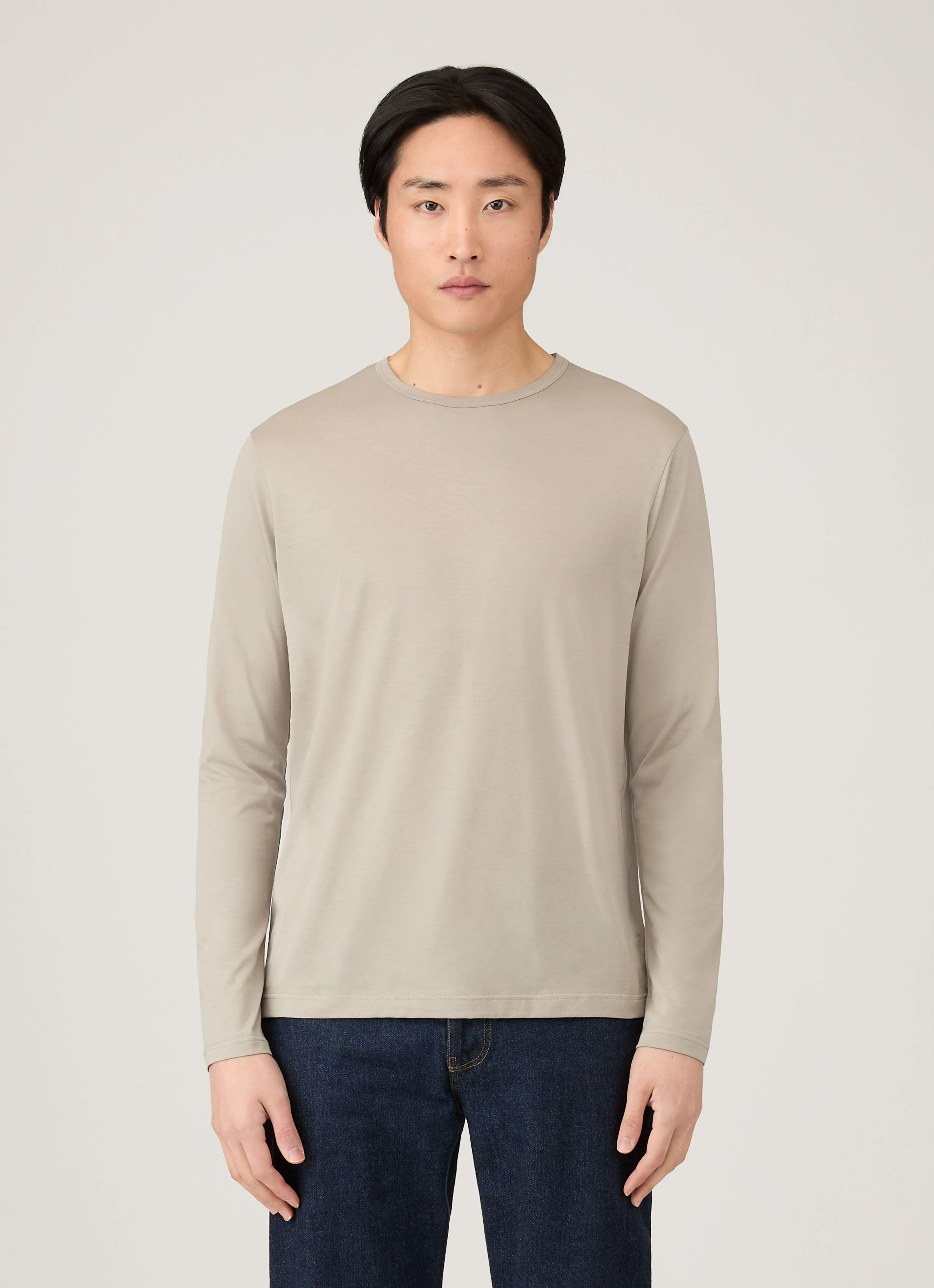 Men's Long Sleeve Classic T-shirt in Fog Street Comfort Style