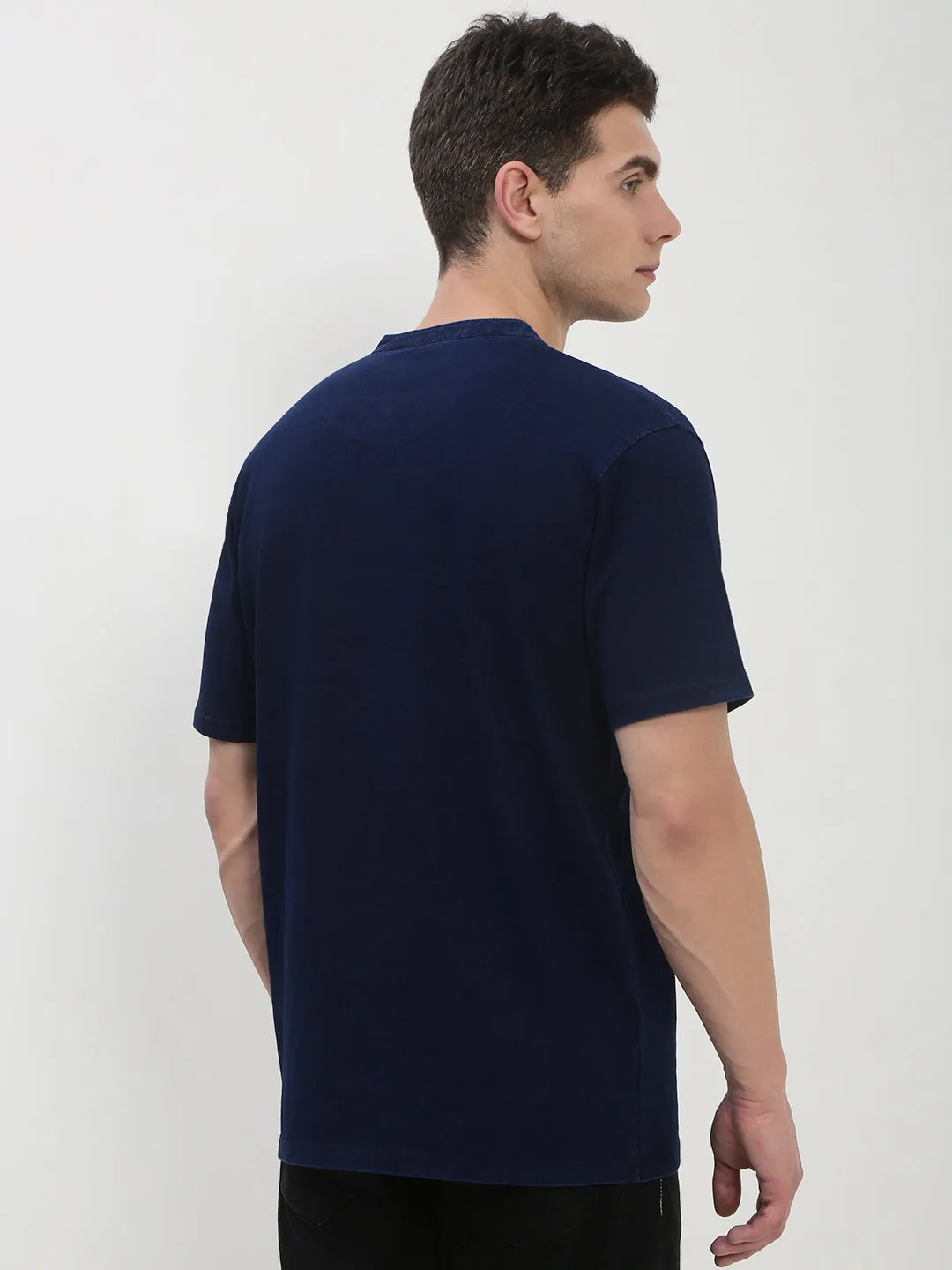 Comfortable Layers product group cooperation Men's Navy Blue Solid Henley Collar T-Shirt