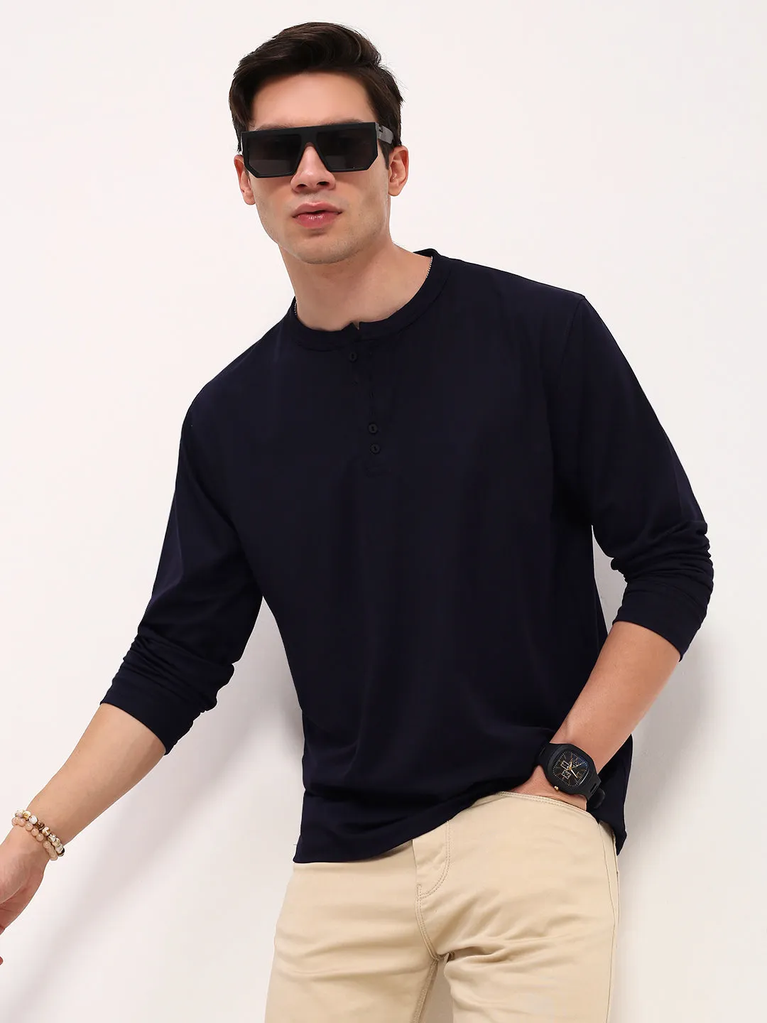 Fashion Piece product clip convenience Men's Navy Blue Solid Henley Neck Cotton T-Shirt