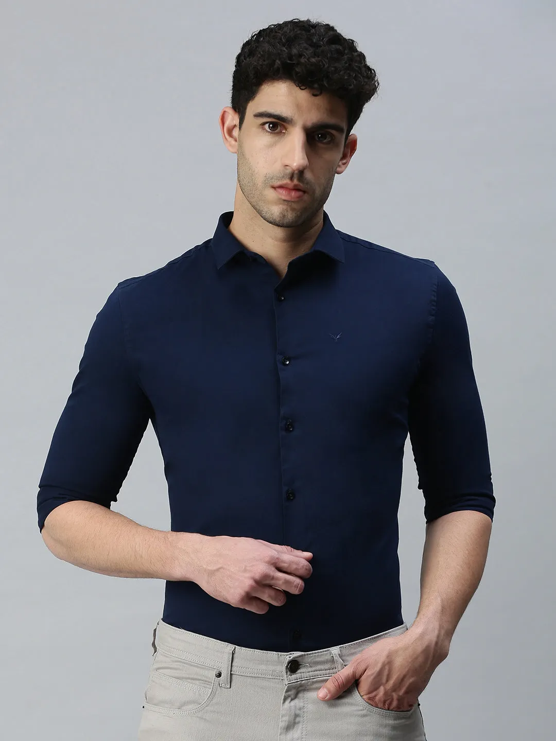 Men's Navy Blue Solid Slim Fit Shirt World Edge