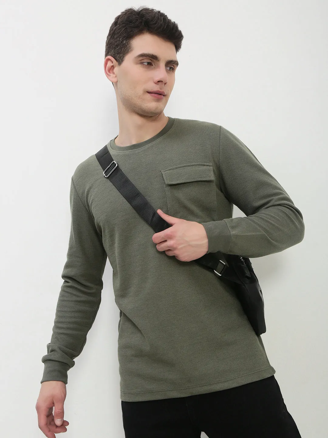 Machine washable Men's Olive Solid Round Neck T-Shirt