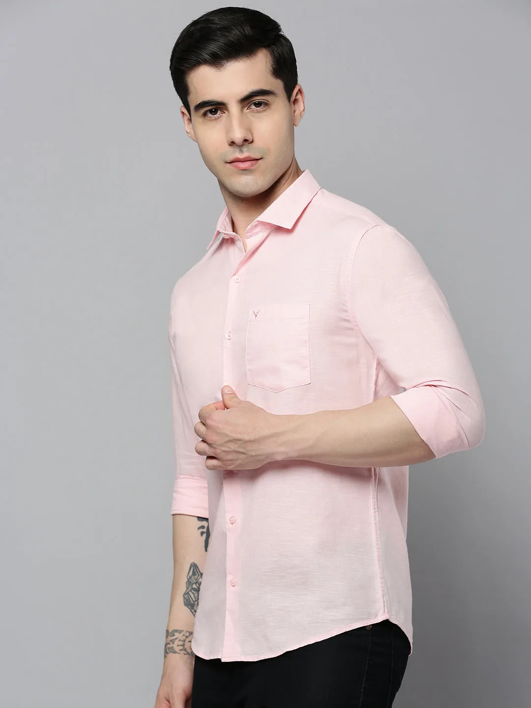 Cloud Core LowBulkFabric Men's Pink Solid Slim Fit Shirt