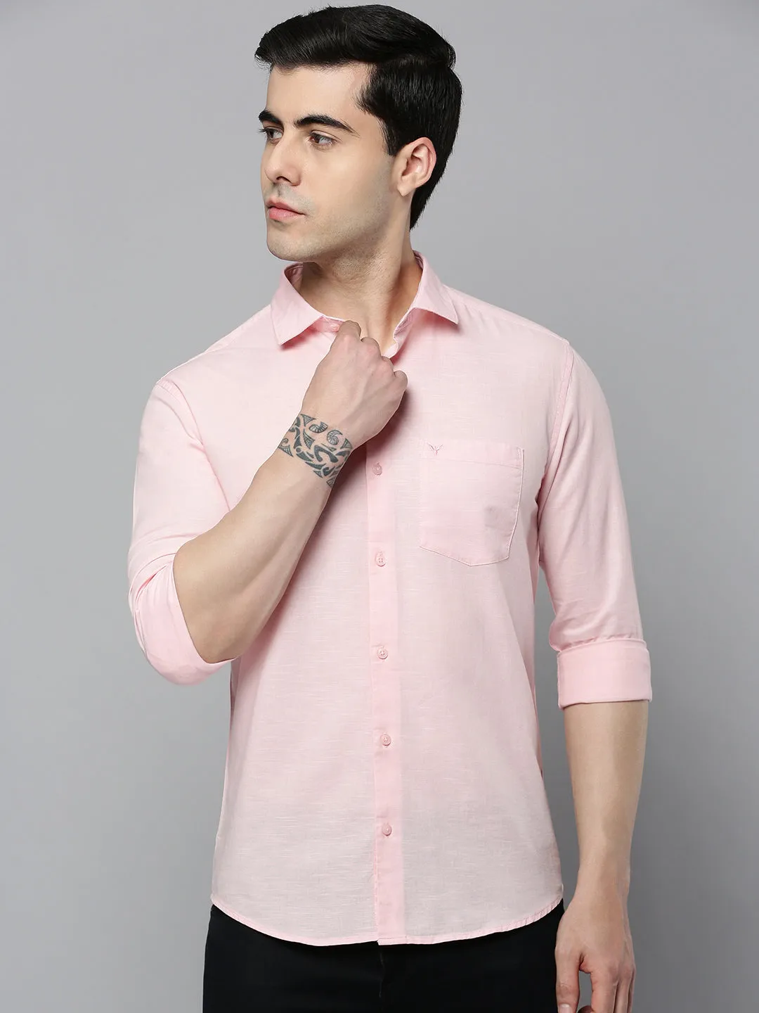 Men's Pink Solid Slim Fit Shirt AntiSnagFabric Modern Sneakers
