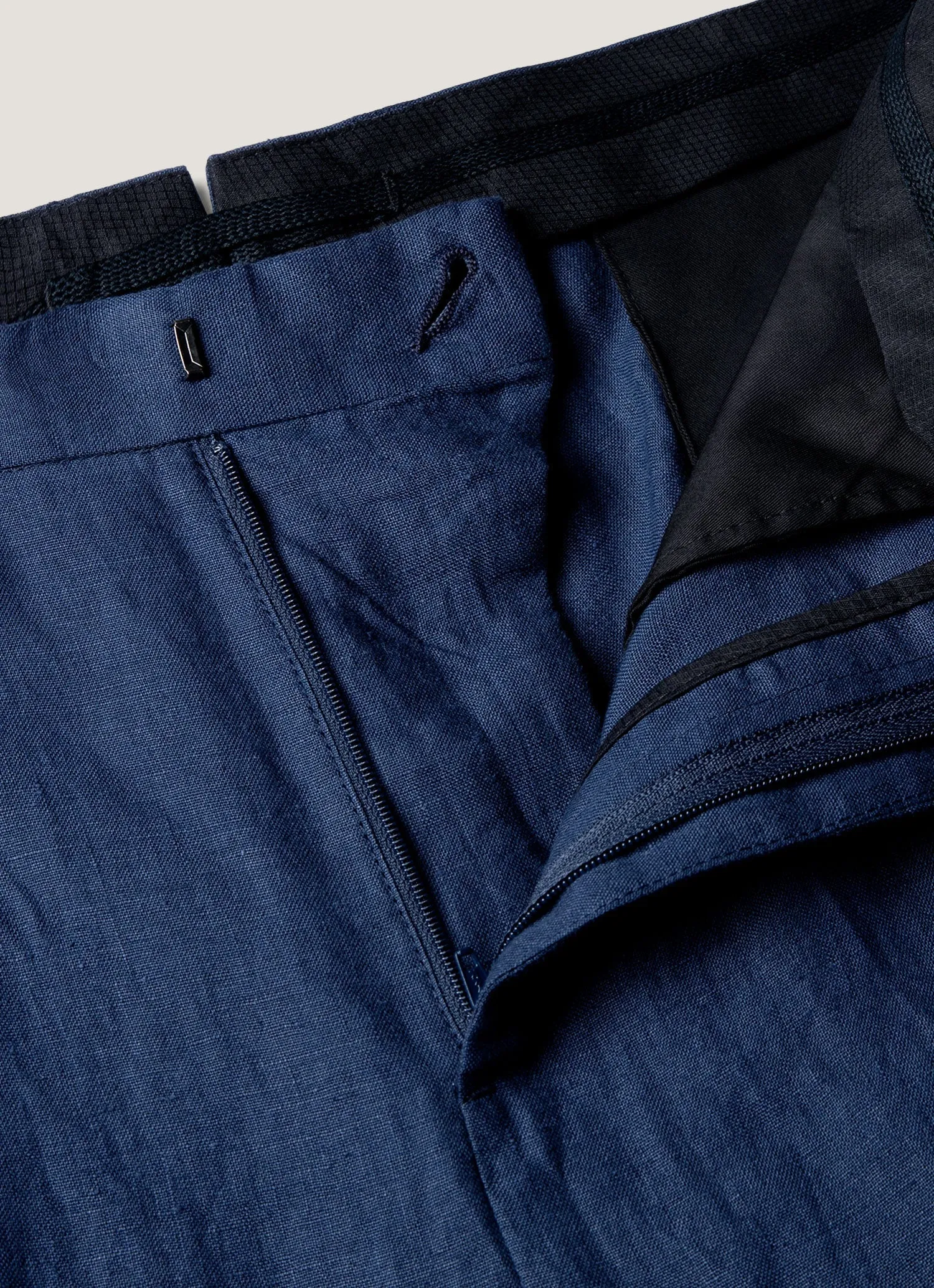 Men's Pleated Linen Trouser in Light Navy Comfy Vibes