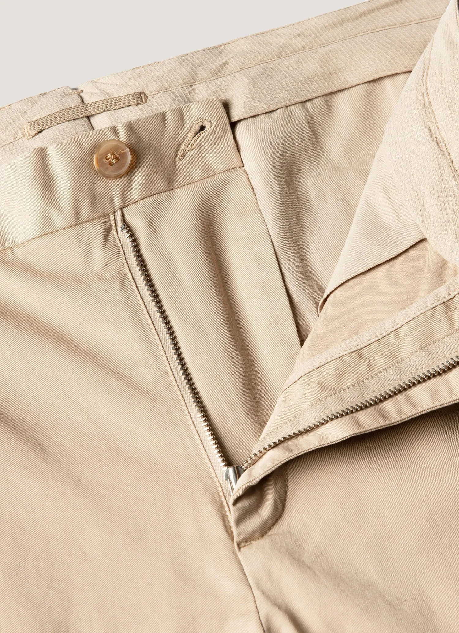Minimal Stretch Fit Men's Regular Fit Chino in Light Stone