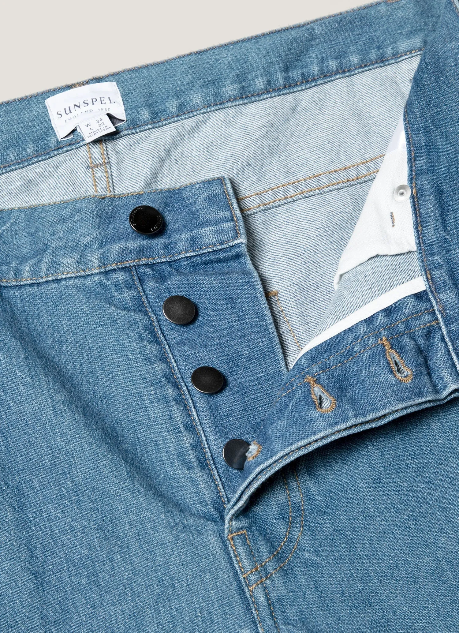 Men's Regular Fit Jeans in Mid Wash Denim Long Use LightweightDesign