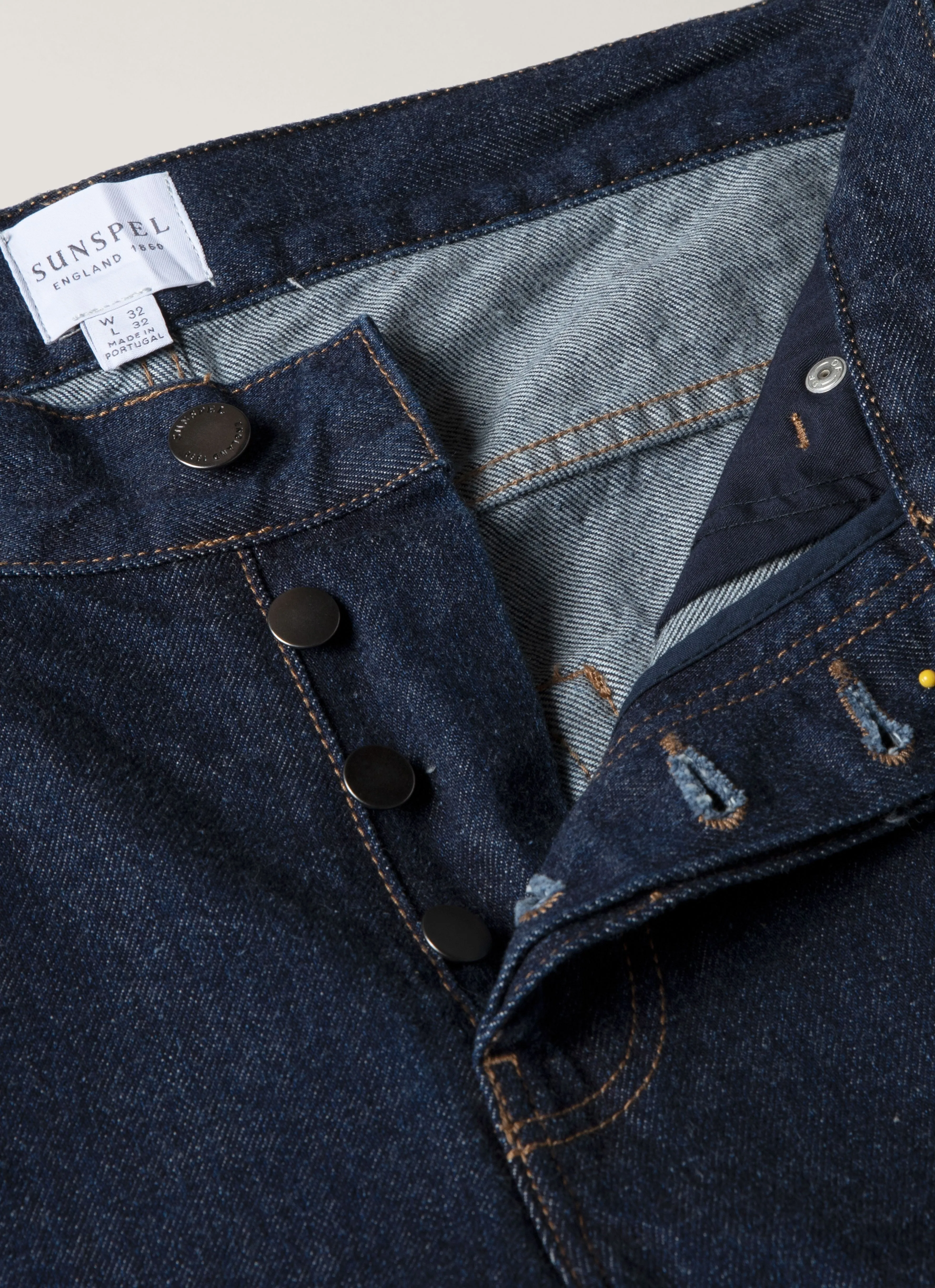 Men's Regular Fit Jeans in Rinse Wash Denim Chilly Weather Wear