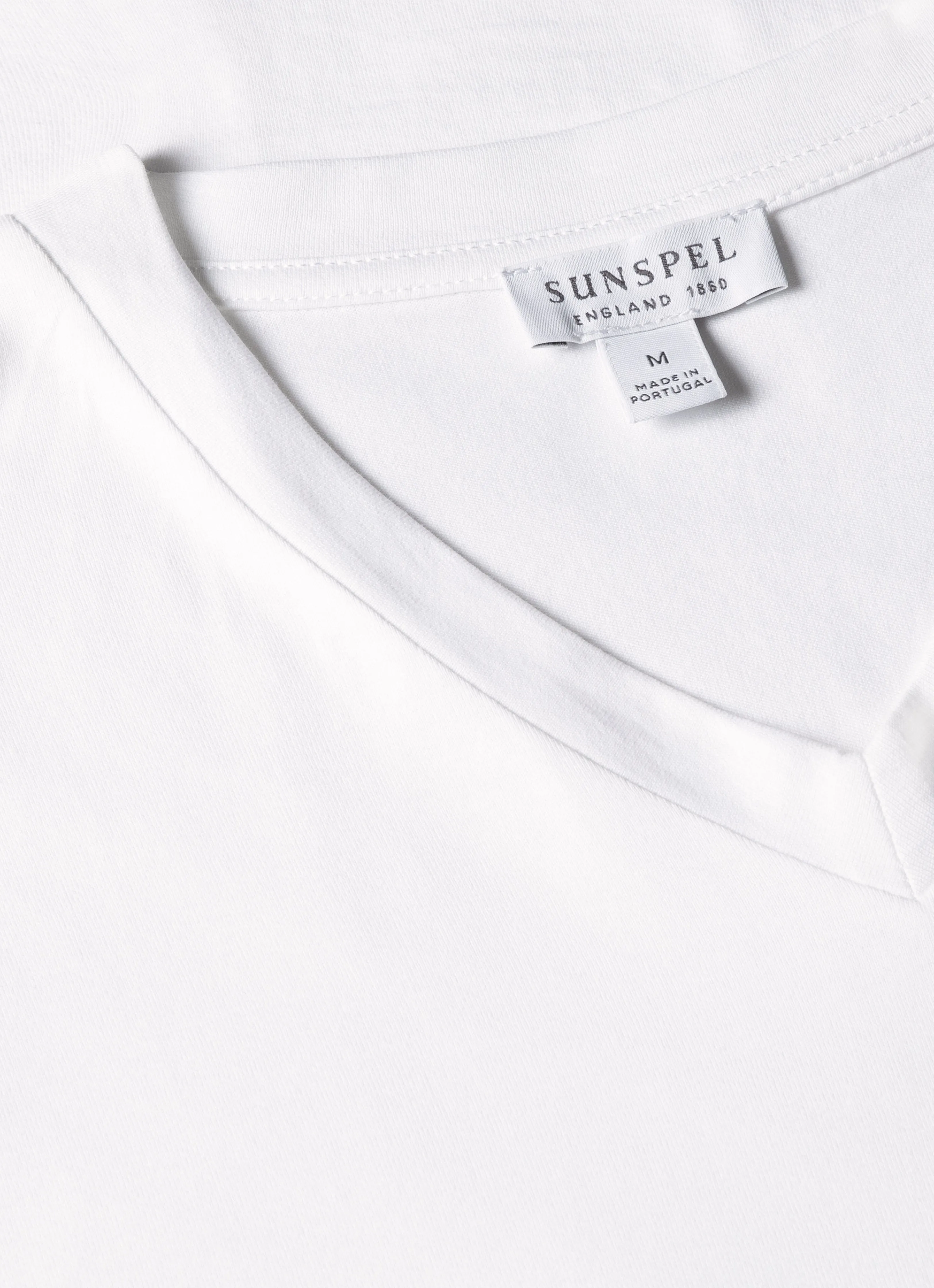 Men's Riviera V-neck T-shirt in White Wear Resistant Fabric Hypoallergenic fabric