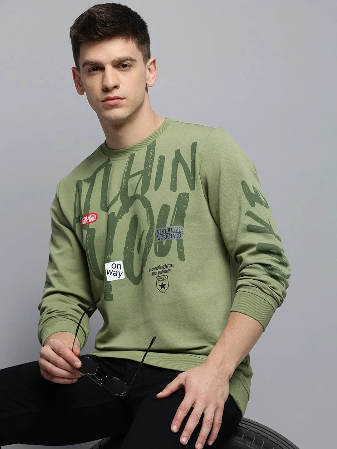 Men's Round Neck Printed Green Pullover Long Sleeve Running Top