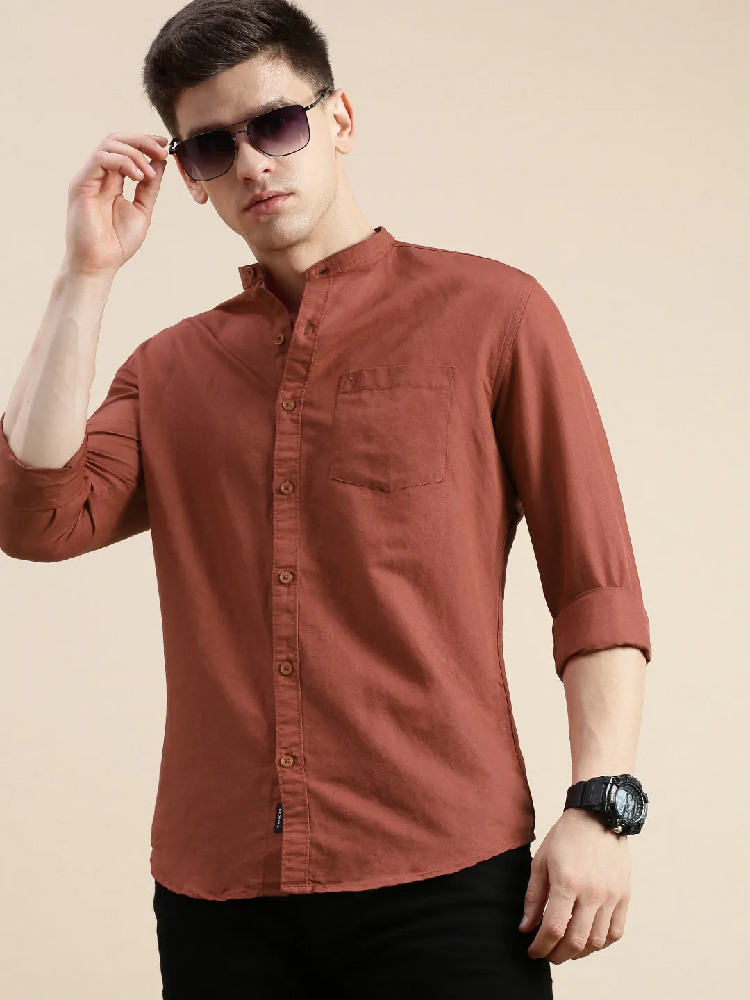 clean look Train Ease Men's Rust Mandarin Collar Slim Fit Shirt