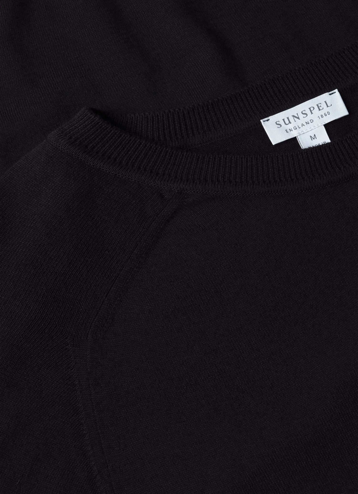 Essential Comfort Men's Sea Island Cashmere Crew Neck Jumper in Black
