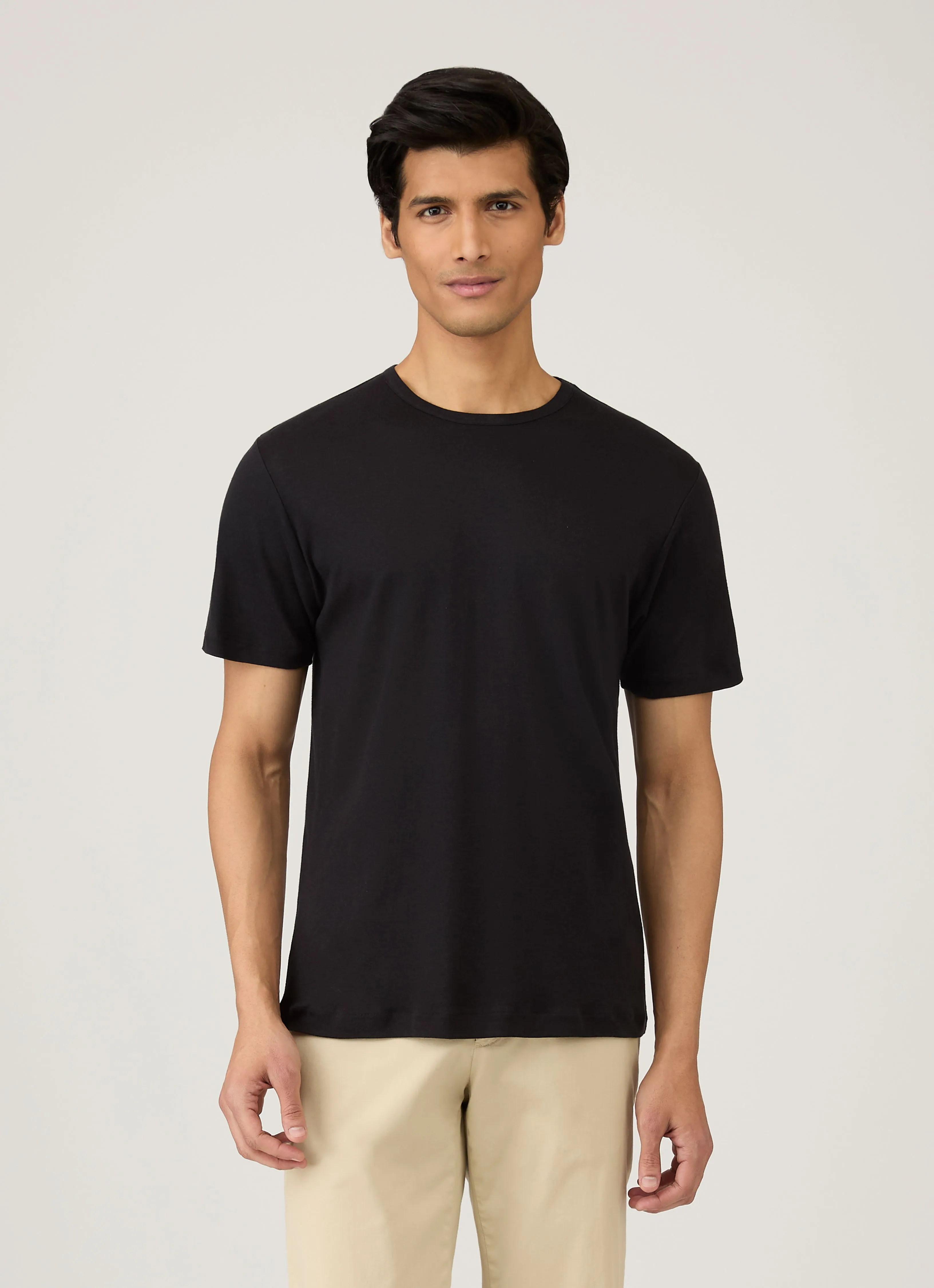 Perfect for Outdoors Sporty Fit Men's Sea Island Cotton T-shirt in Black