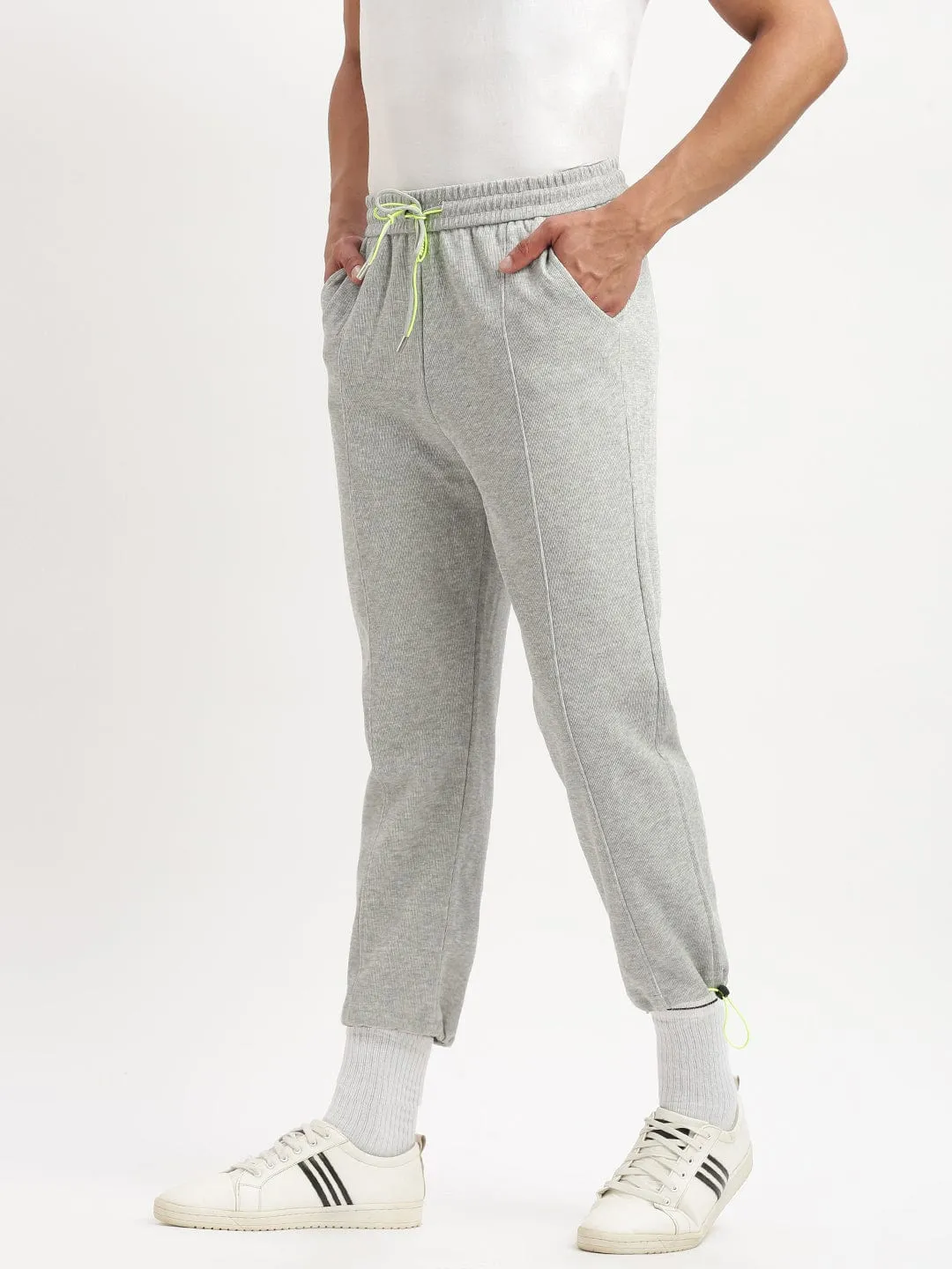 Dark wash Men's Slim Fit Solid Grey Track Pant