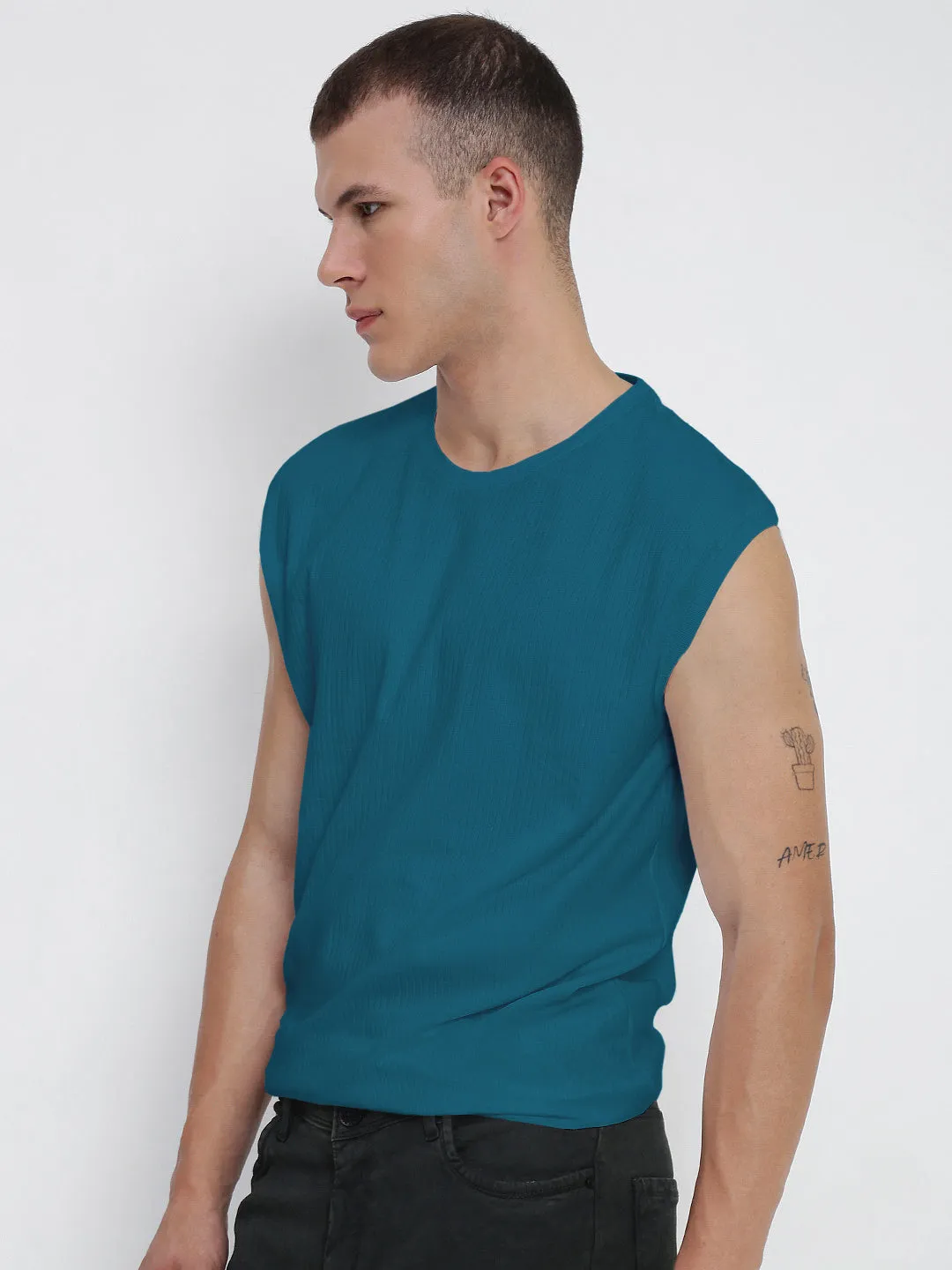 Quiet Core Men's Teal Round Neck Regular Fit Sleeveless T-Shirt