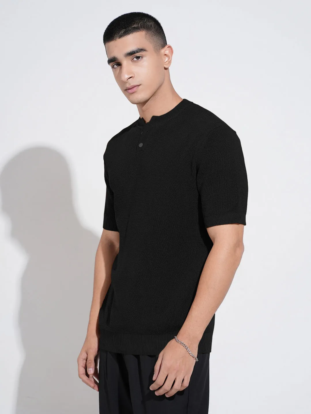 Men??s Textured Black Knitted Short Sleeve Henley T-Shirt Festival Air