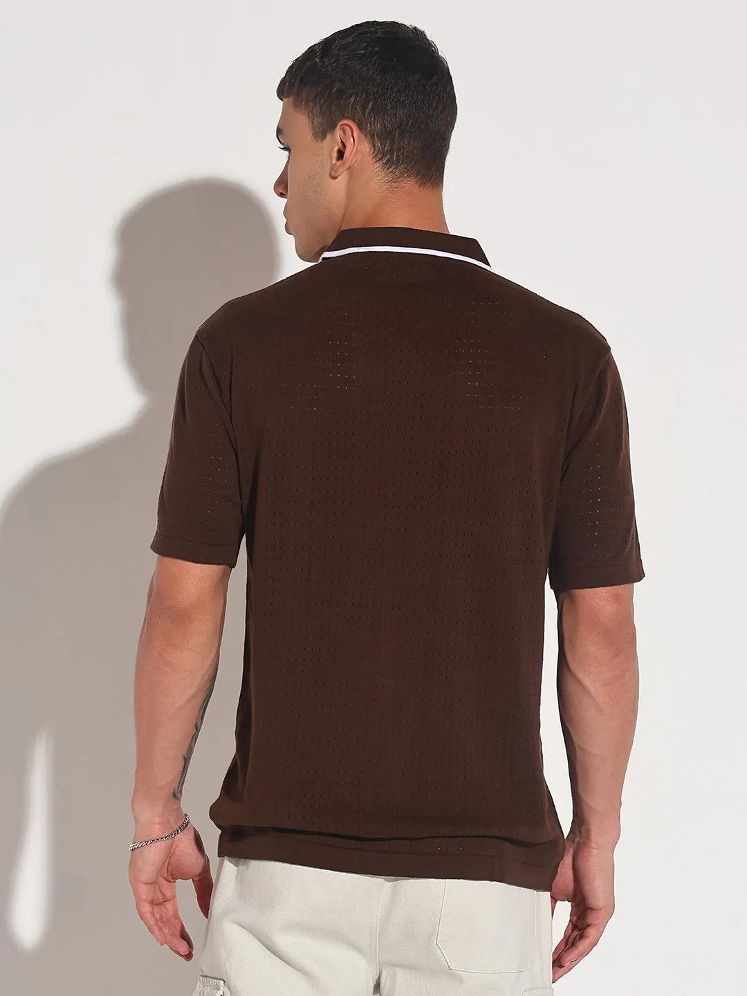 Men??s Textured Brown Short Sleeve Polo T-Shirt with Contrast Zip Details Breezy Fit