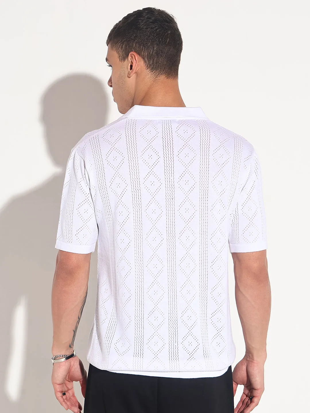 Men??s Textured White Knit Polo T-Shirt with Open Collar ZeroChafeSeams Convertible Style