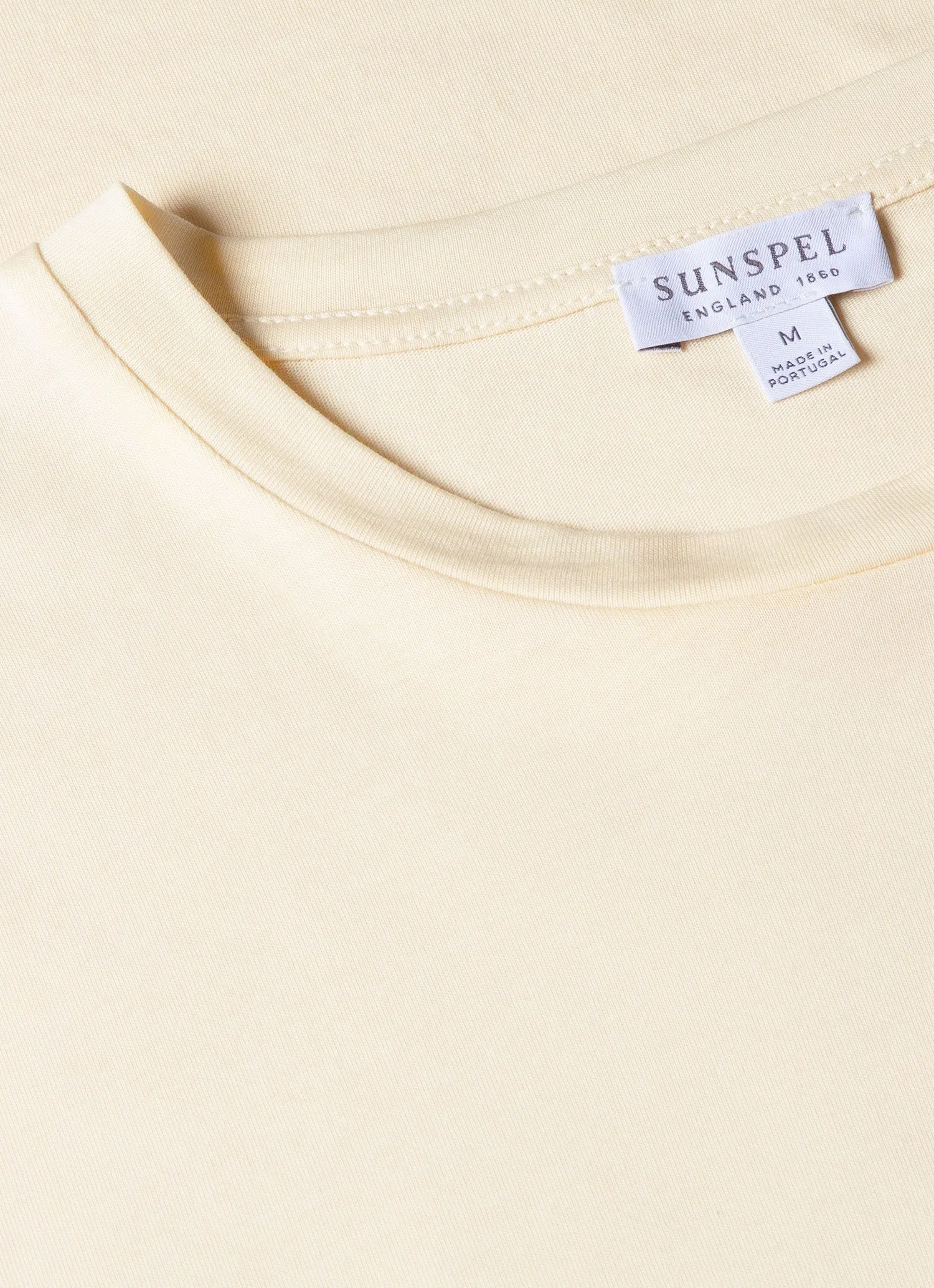 Outdoor Essentials Modern Design Men's Undyed Riviera T-shirt in Undyed