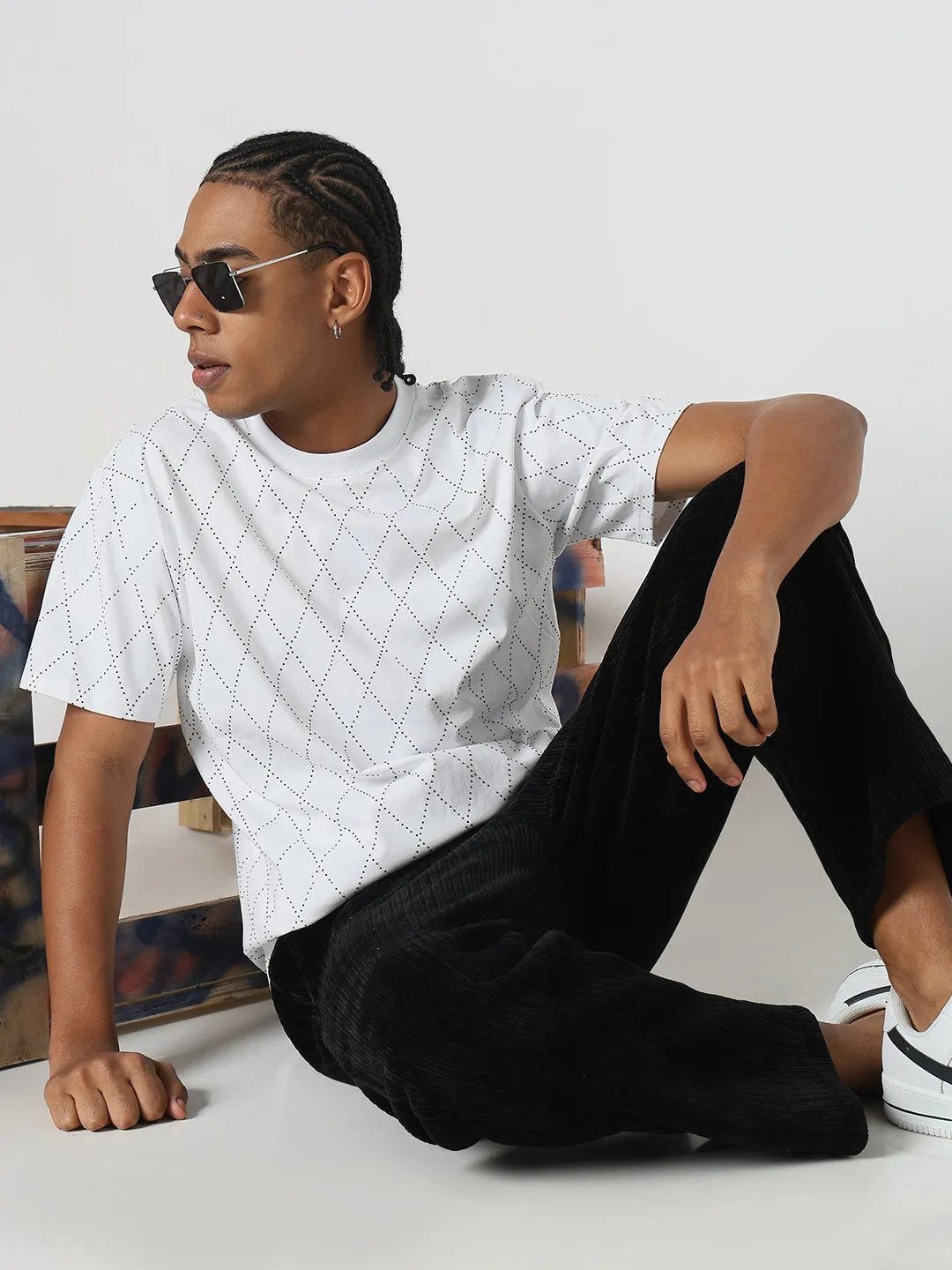 Men's White Geometric Stone Embellished T-Shirt Leader Fit