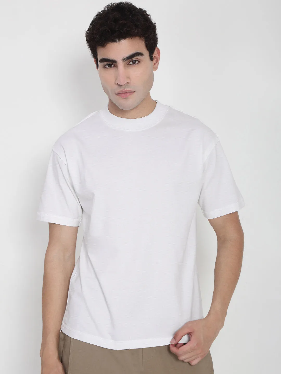 Aura Core SlipResistantWaistband Men's White Regular Fit T-Shirt