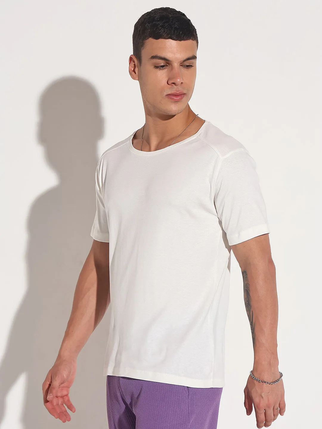 Elegant Top Men's White Round Neck Regular Fit T-Shirt