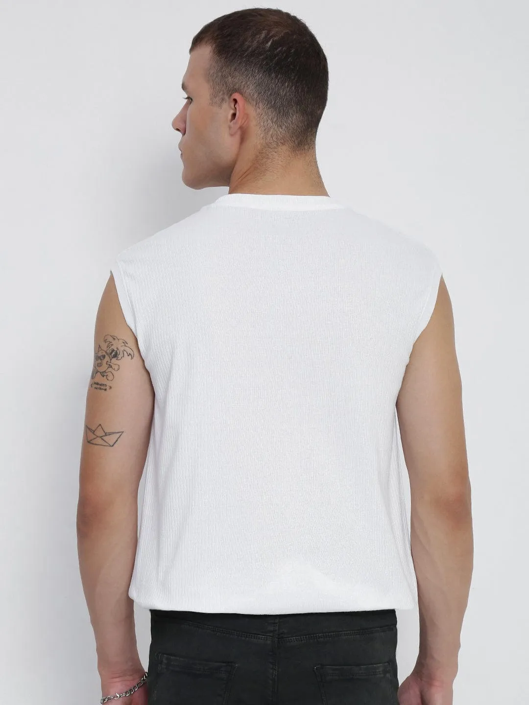 SmoothGripFastenings Men's White Round Neck Regular Fit T-Shirt