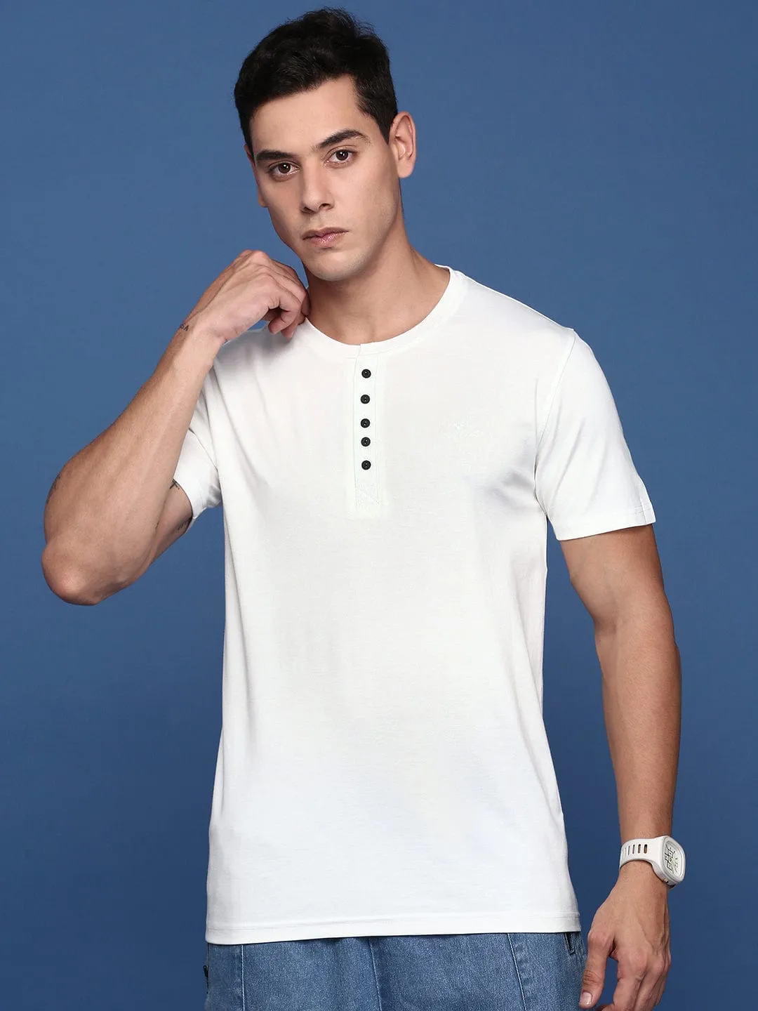 Men's White Solid Henley Neck Cotton Slim Fit T-Shirt Street Essential Relaxed Fit