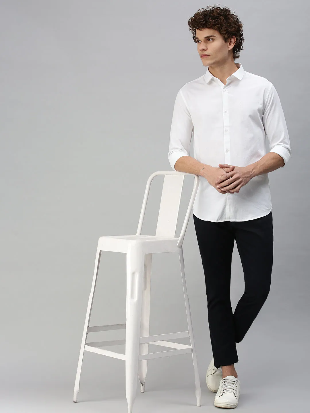 Men's White Solid Slim Fit Shirt Winter Accessories WrinkleFreeFabric