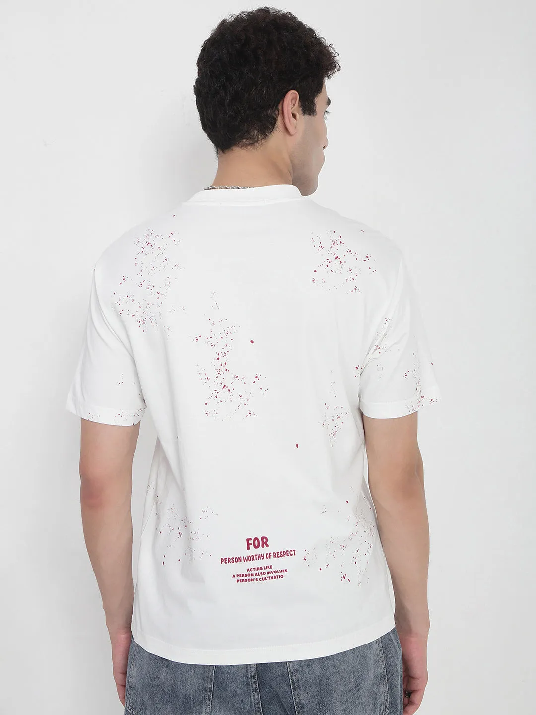 Men's White Typography Printed Relaxed Fit T-Shirt Stylish Blouse