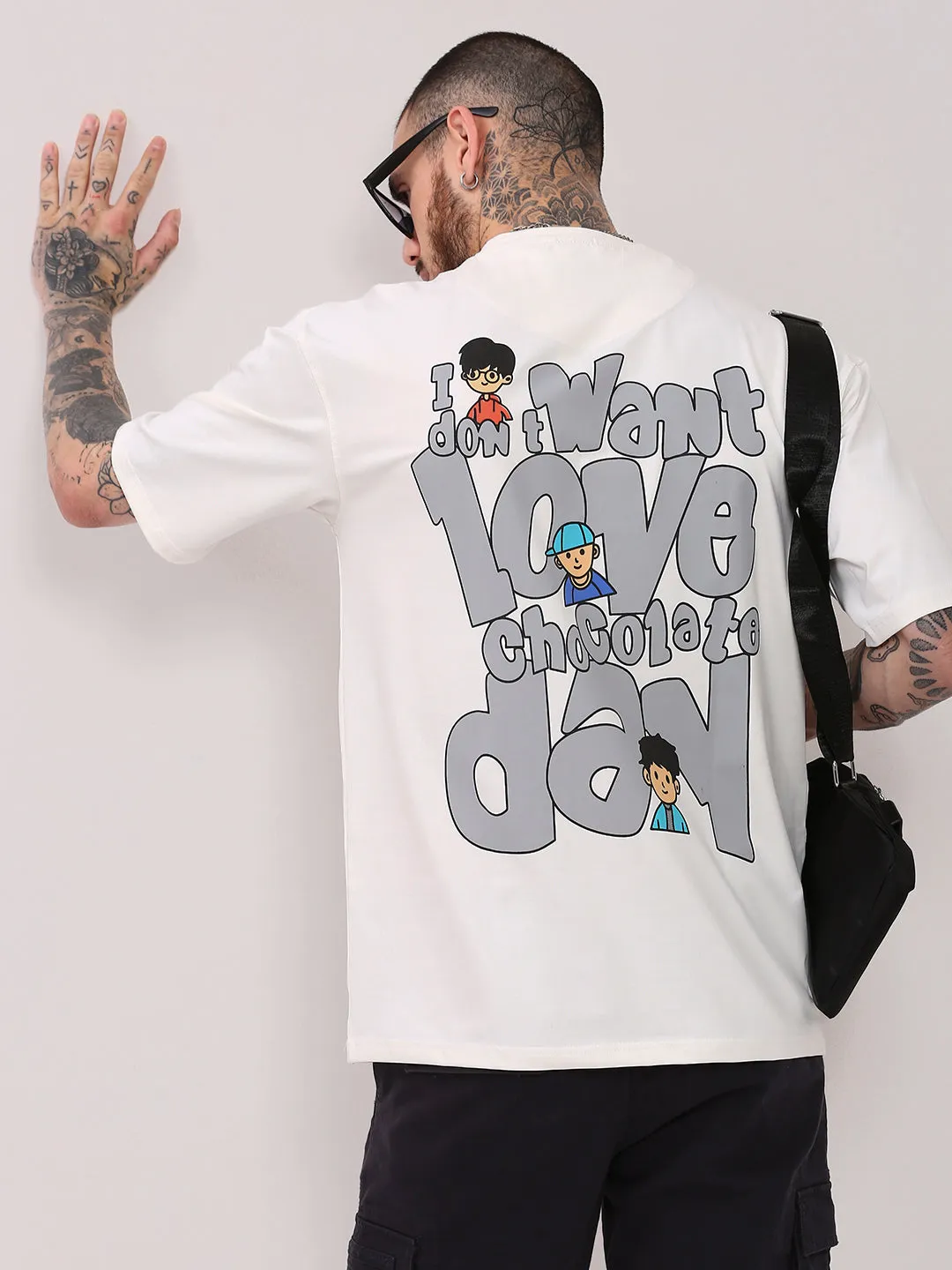 Trendy Hat Men's White Typography Printed Round Neck Cotton Relaxed Fit T-Shirt