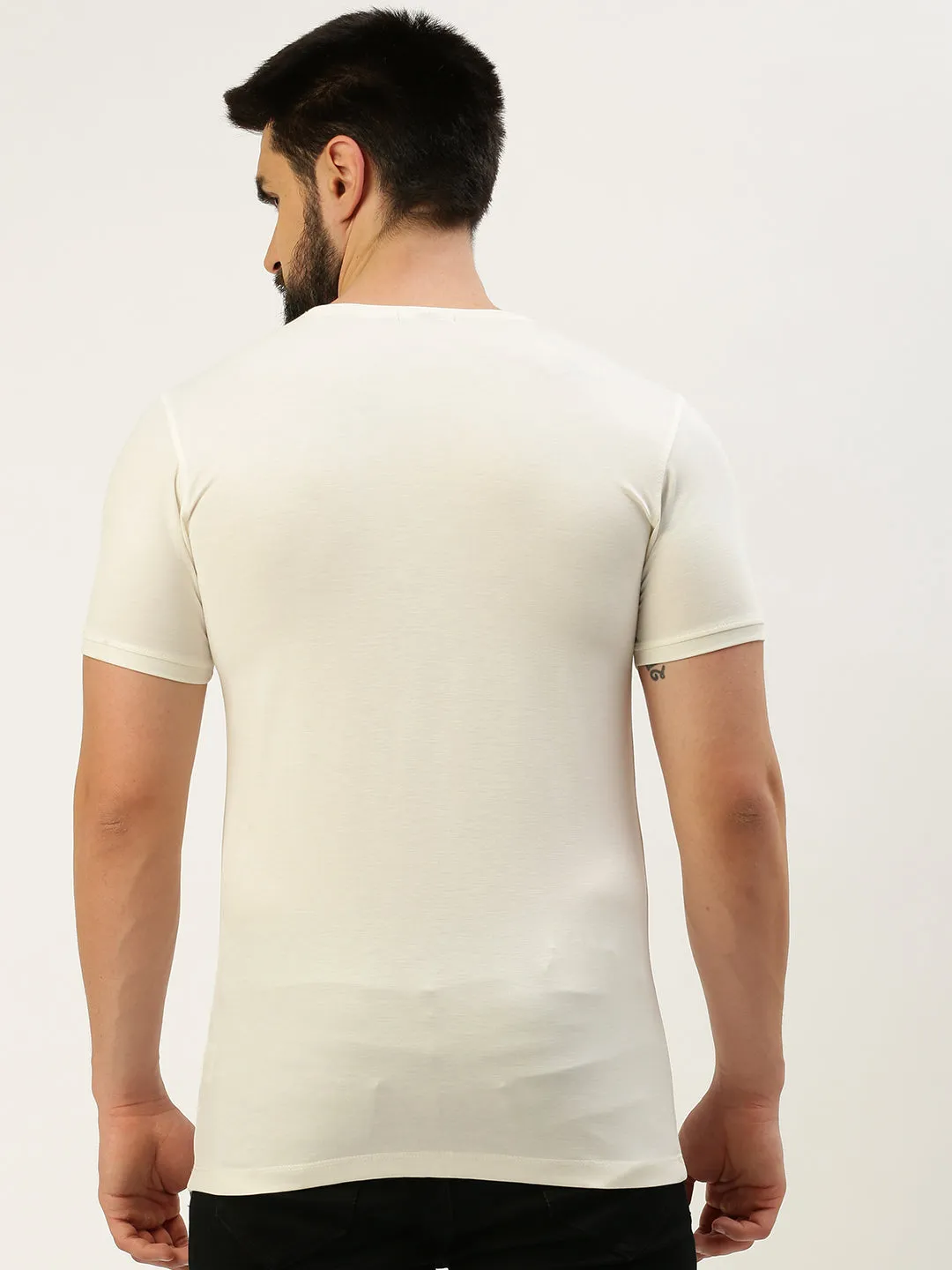 Men's White Typography Printed Slim Fit T-shirt shiny accents Fashion Piece