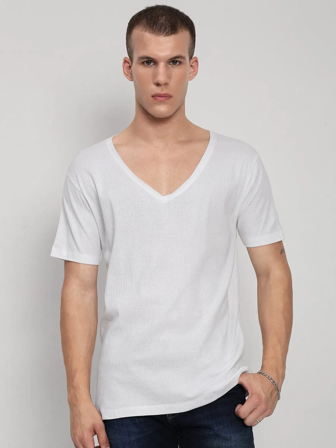 Men's White V-Neck Regular Fit T-Shirt QuickReleaseFastenings