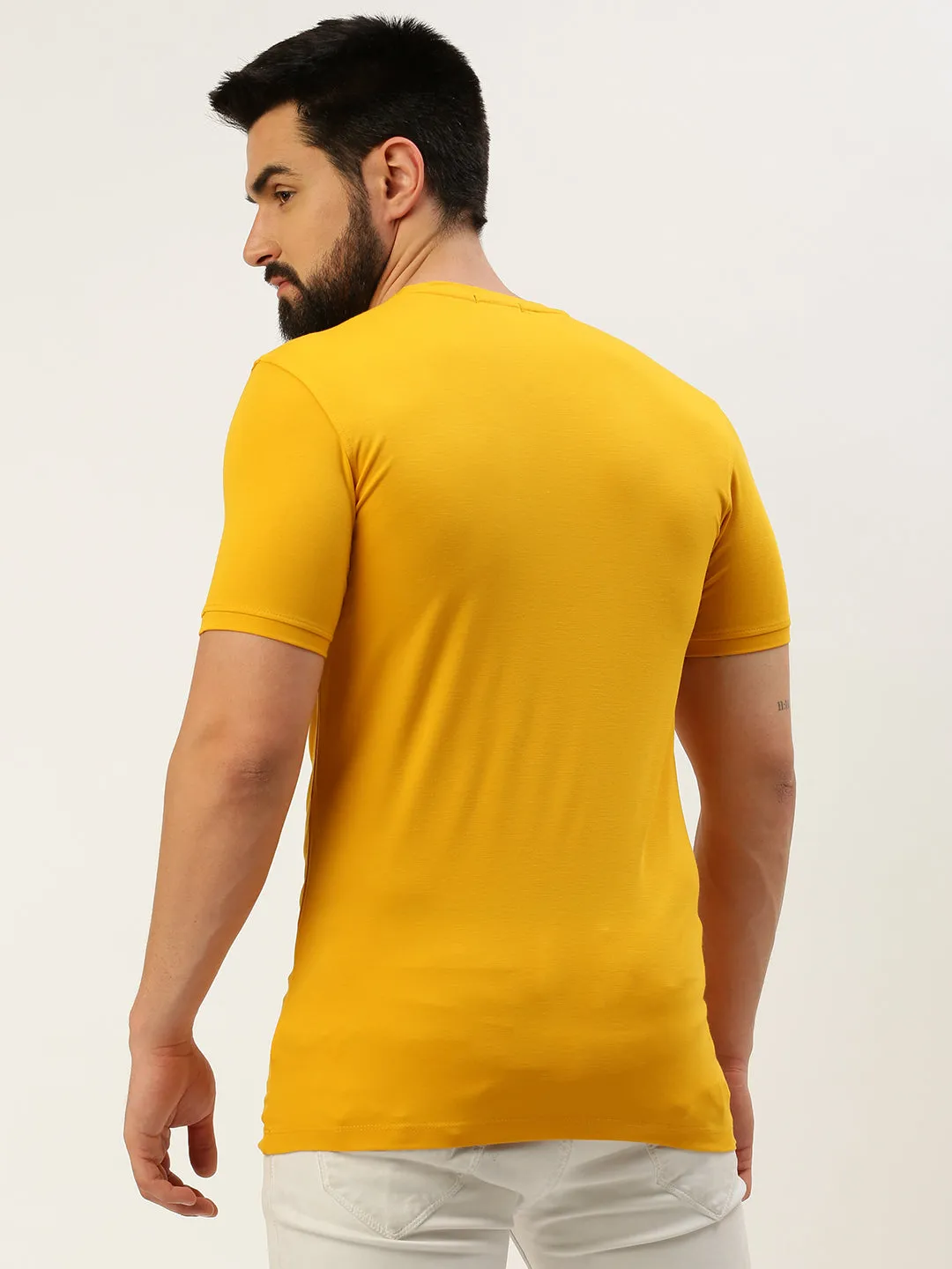 Men's Yellow Typography Printed Slim Fit T-shirt dry cleanable