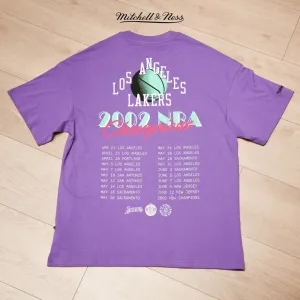 Double Layered Collar Mitchell & Ness Los Angeles Lakers 2002 Playoffs Tour T-Shirt