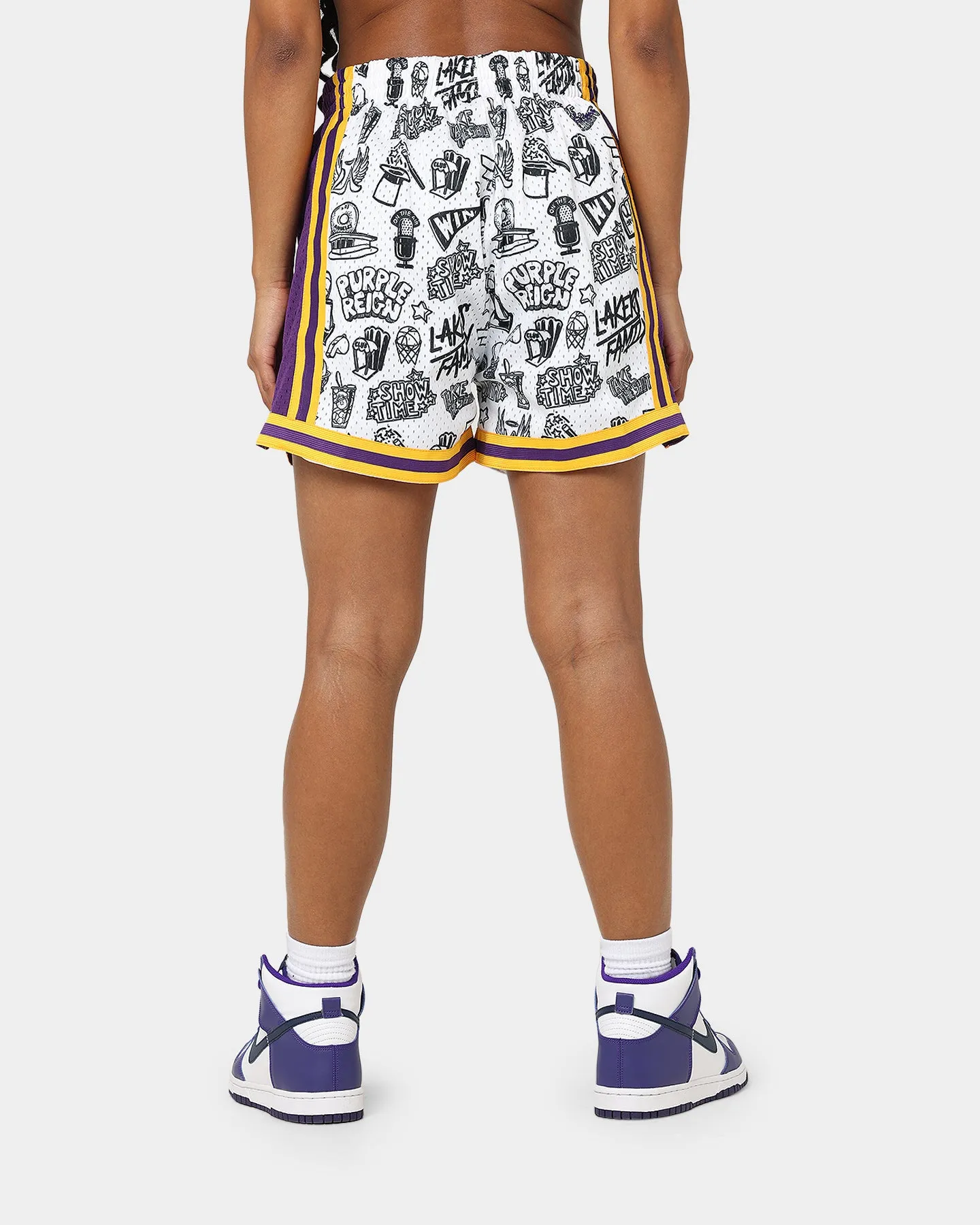 Chill Fit Design Mitchell & Ness Women's Los Angeles Lakers Doodle Shorts White