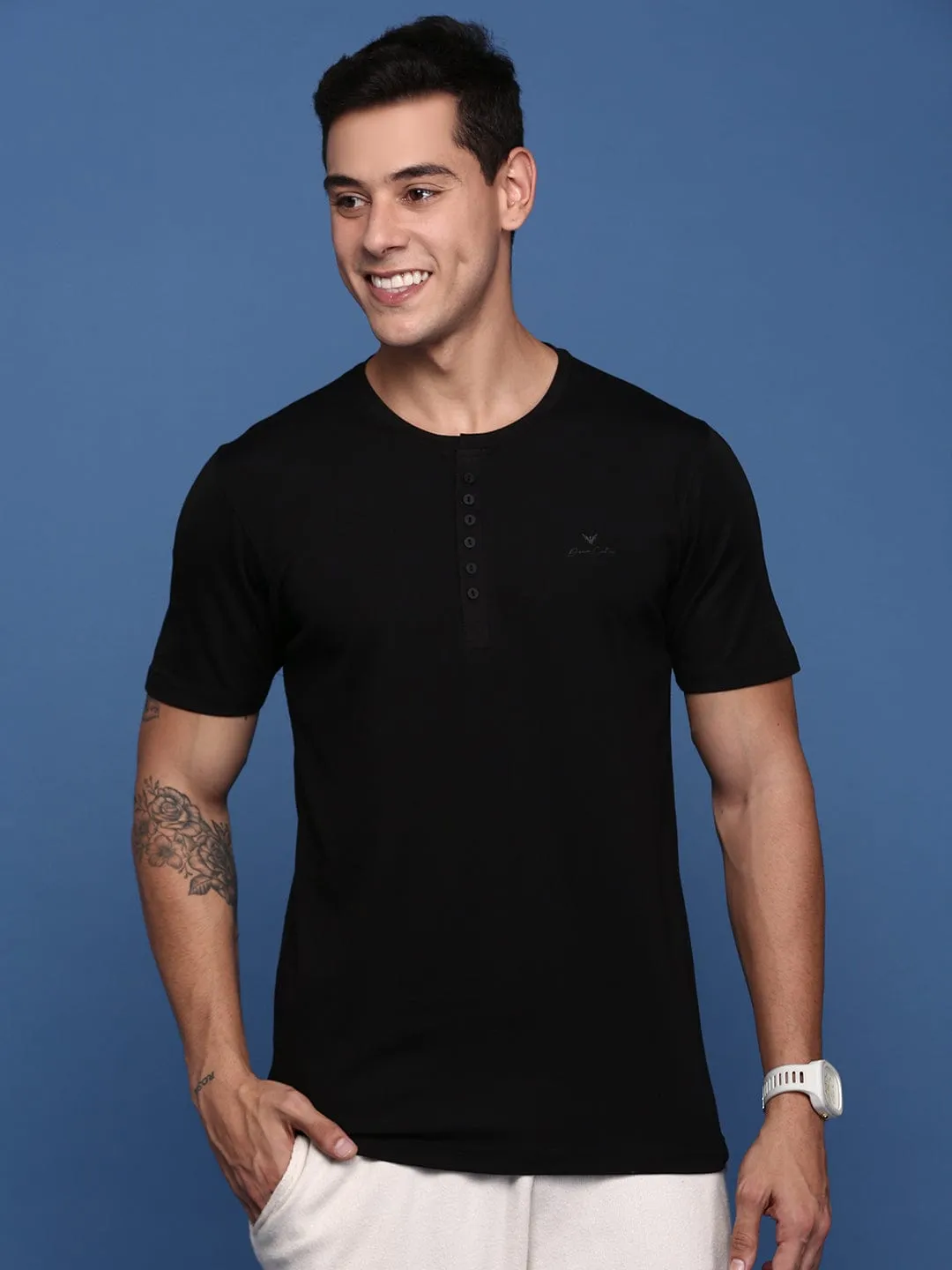 Men's Black Henley Neck Cotton Slim Fit Solid T-Shirt Urban Hoodie Casual Hoodie