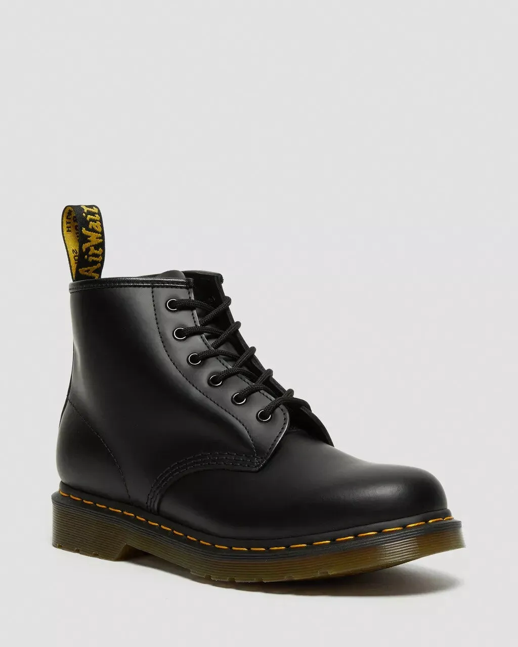 Light Arch Subtle Edge Dr. Martens 101 26230001 Boots Men's  Black Leather Round Toe Ankle JOBB401