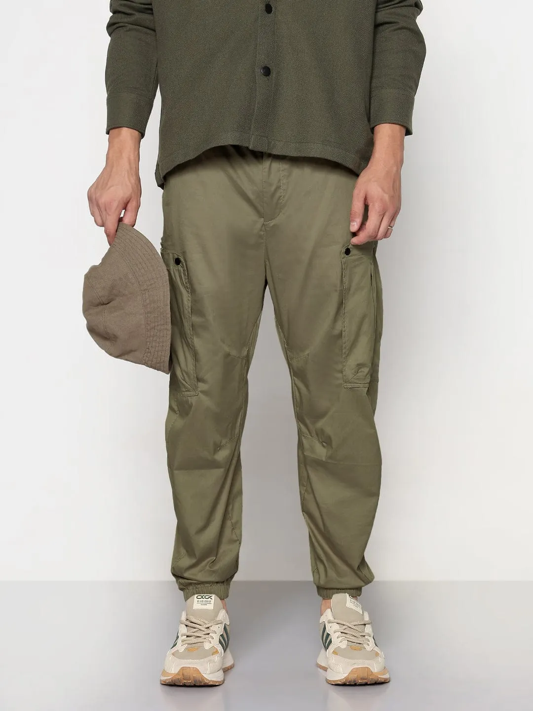 Durable Fabric Men's Green Relaxed Fit Cargos