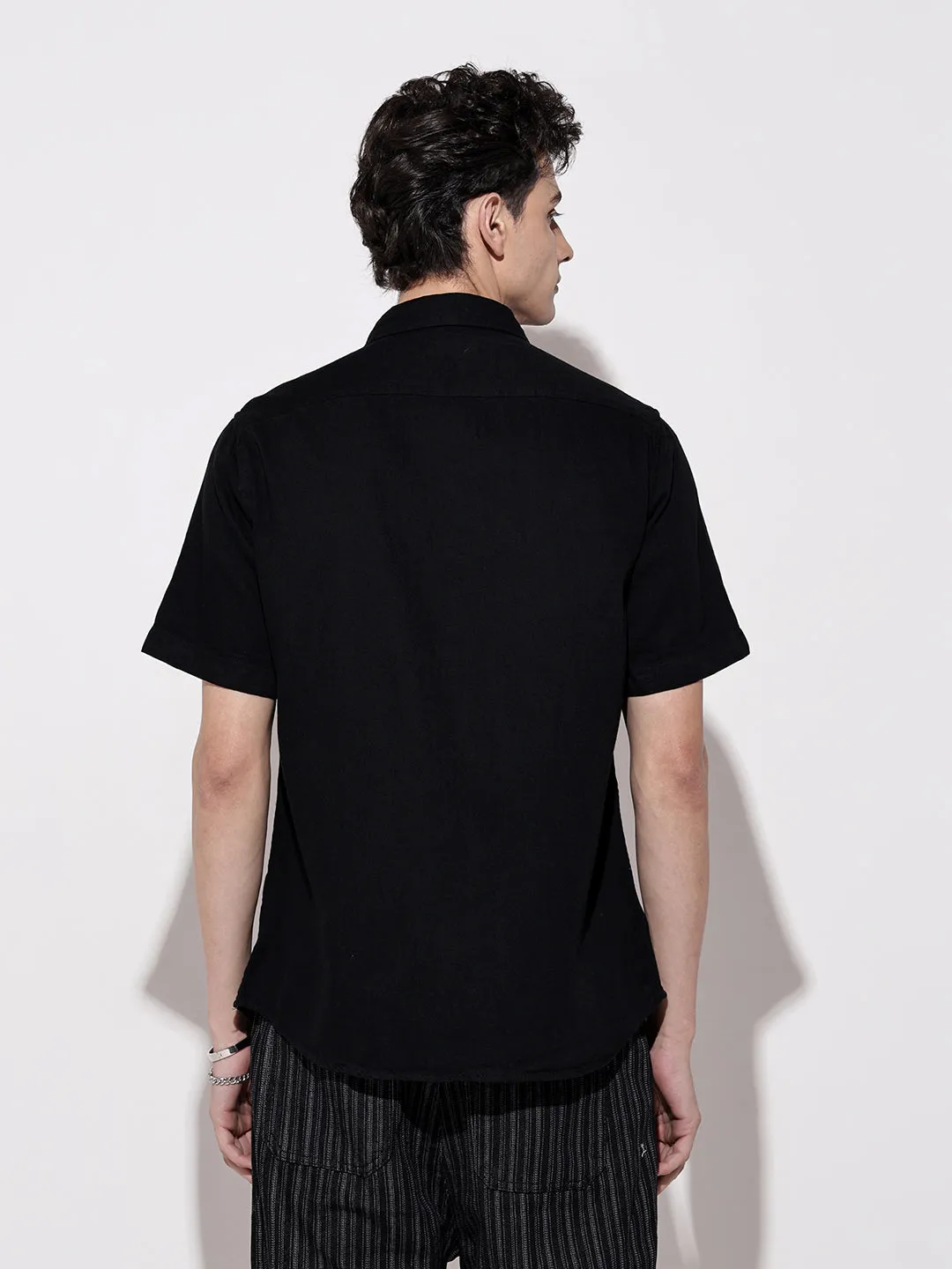 Men's Black Half Sleeve Casual Button-Down Shirt with Chest Pockets Trend Vibe Busy Glow