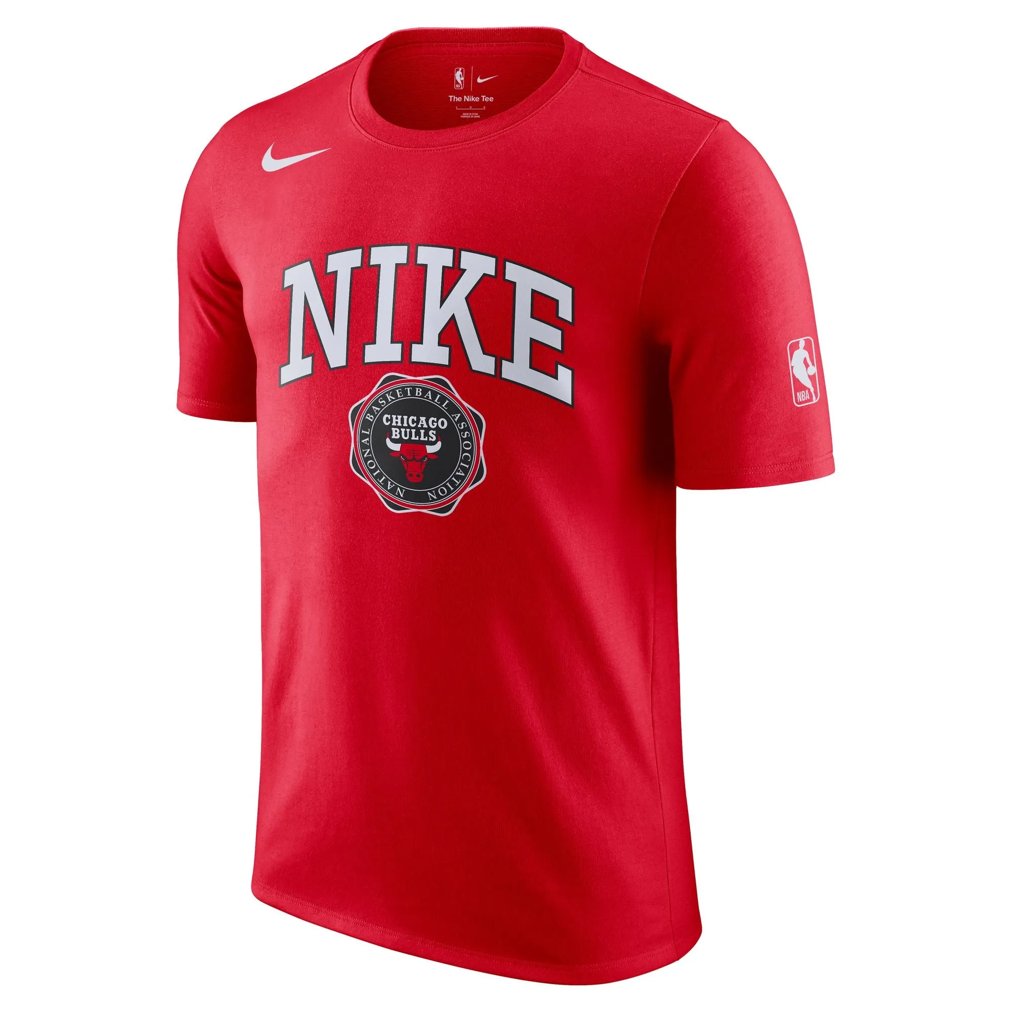 Chicago Bulls Essential Men's Nike NBA T-Shirt Balanced Fit Dynamic Fit Engineering