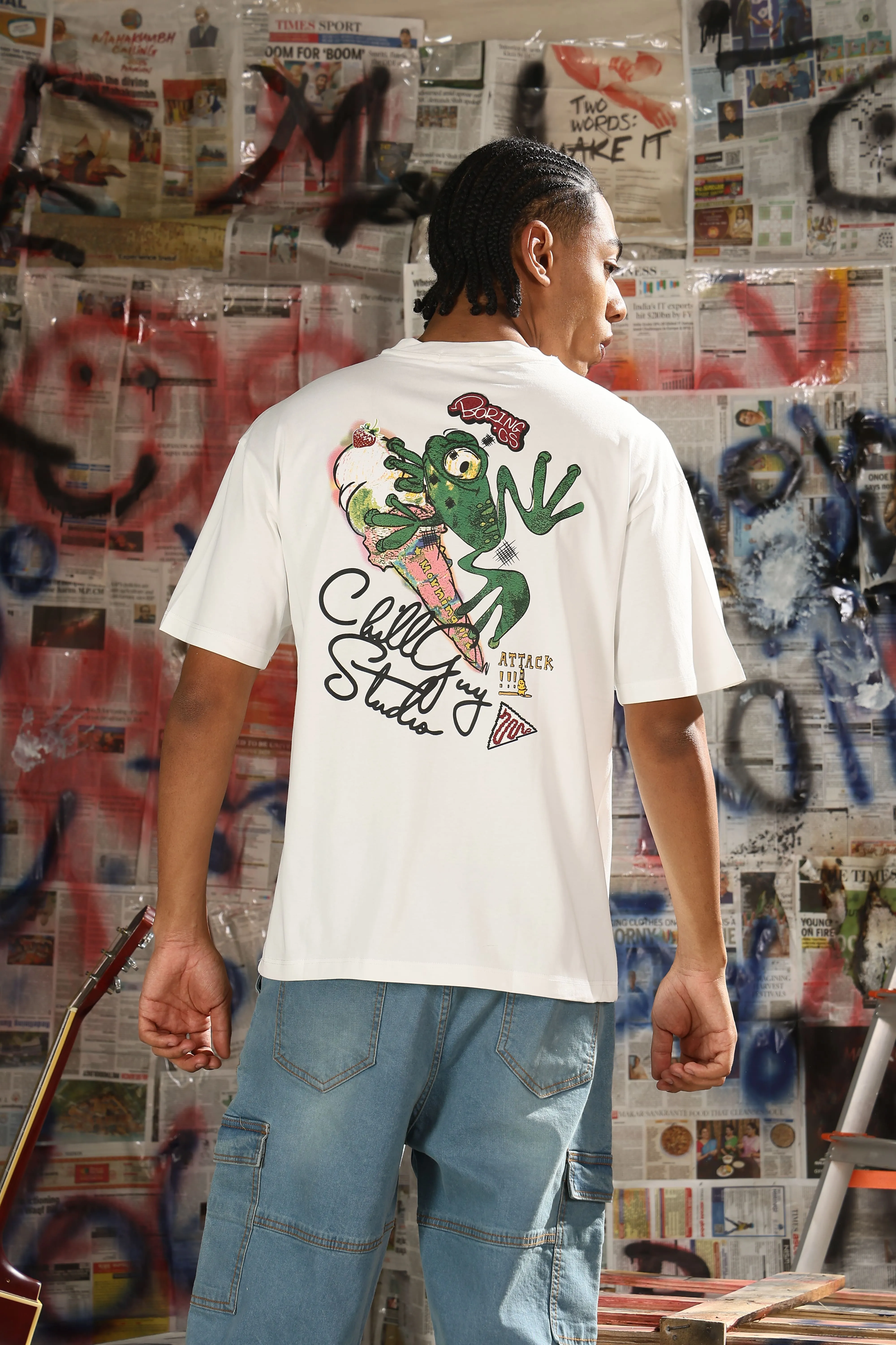 Vented Panels Comfort Fit Men's Casual White Graphic printed Relaxed Fit T-Shirt