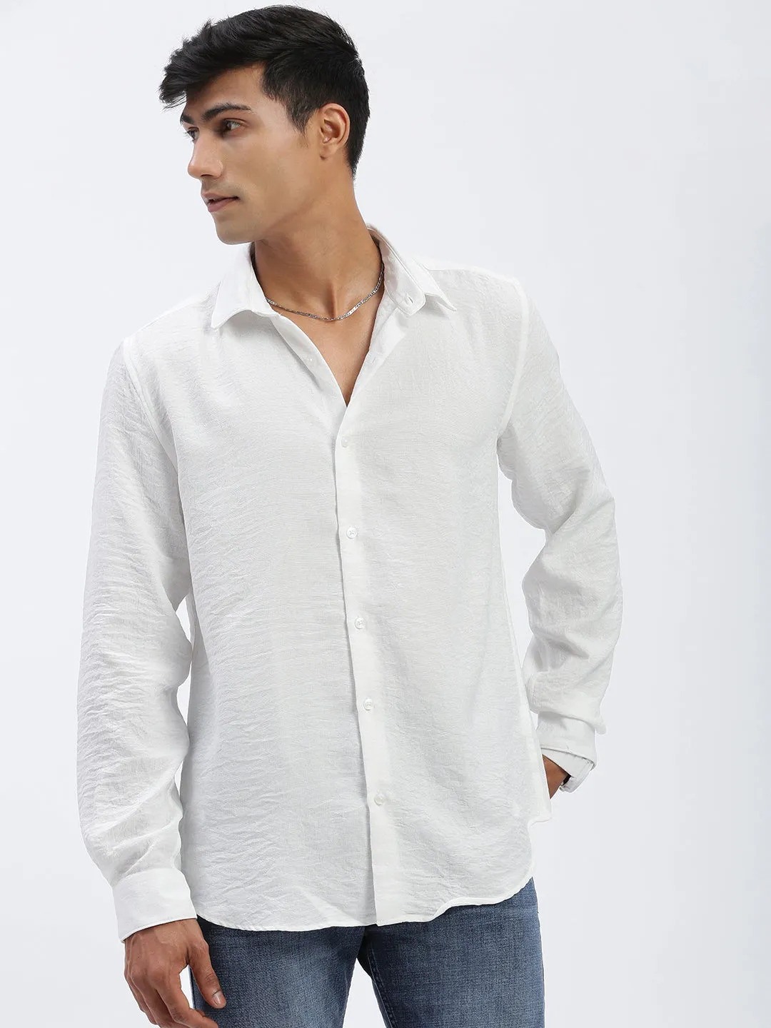 AntiStatic Lining Trendy Cut Men's White Standard Slim Fit Opaque Casual Shirt