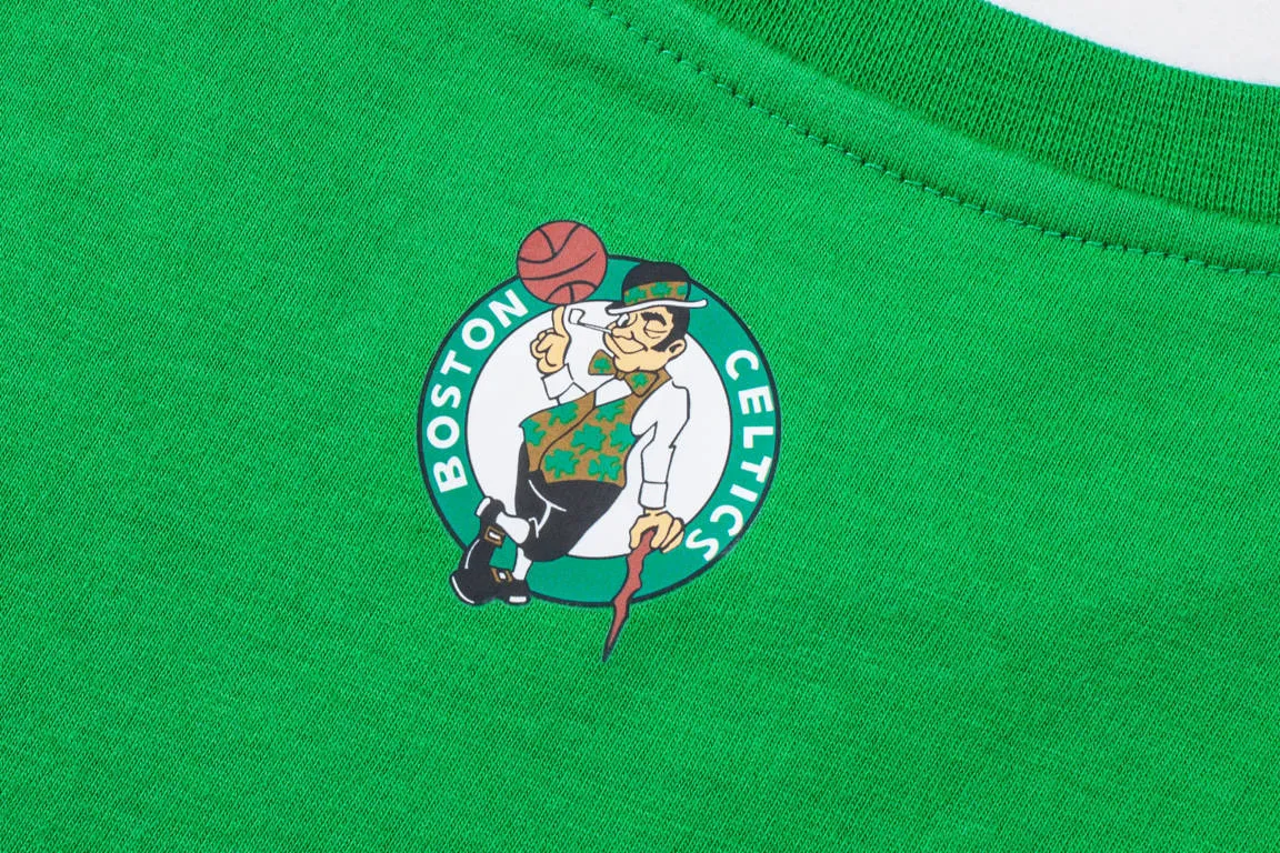 NBA BASICS PRIMARY LOGO T-SHIRT - GREEN Wear Resistant Reinforcement Refined fit