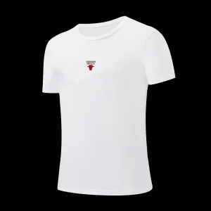 Classic Feel NBA Distressed Front Print Regular Fit T-Shirt - Chicago Bulls