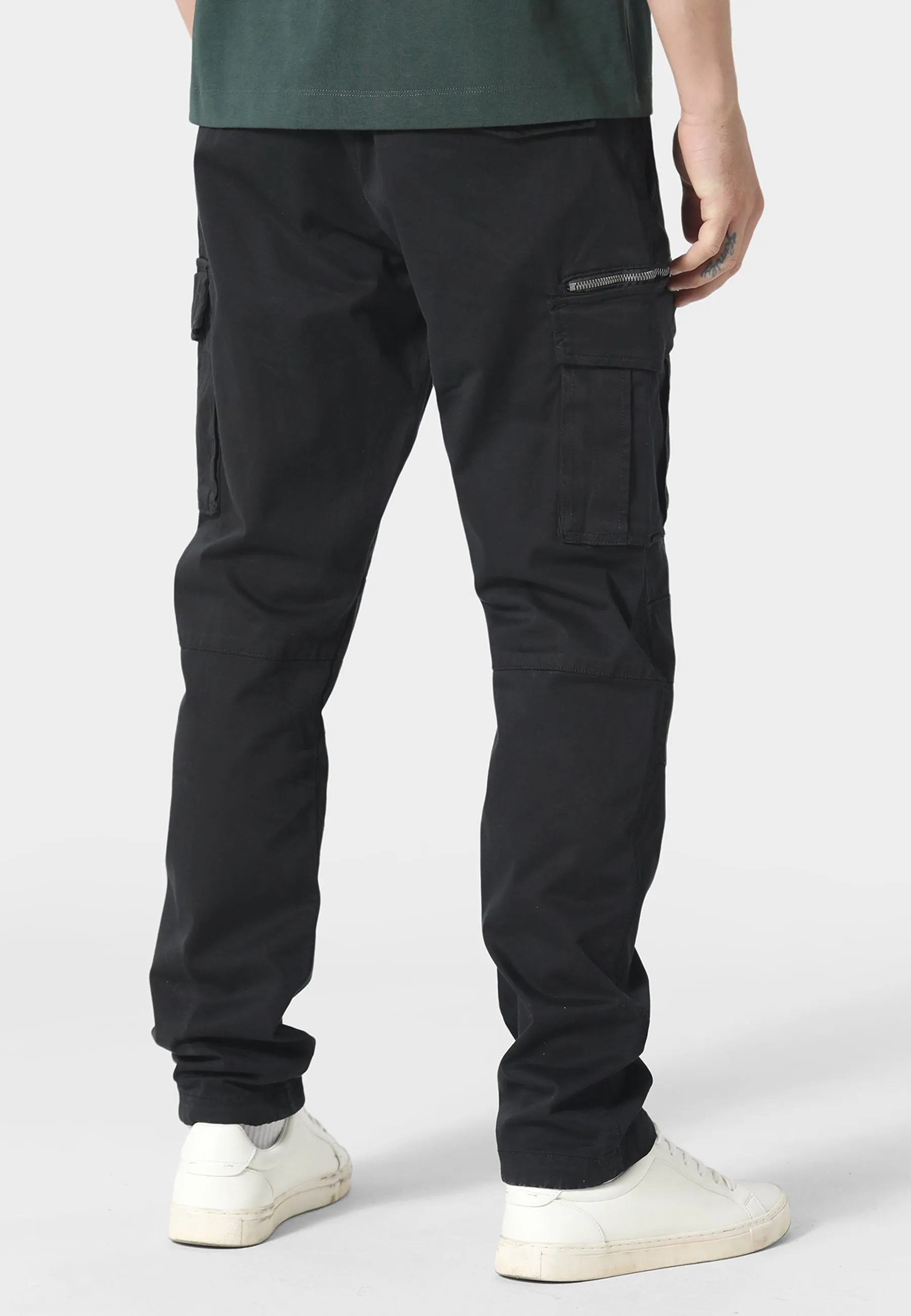 Minimal Stretch Fit Sustainable Fabric Newton Black Cargo Pants