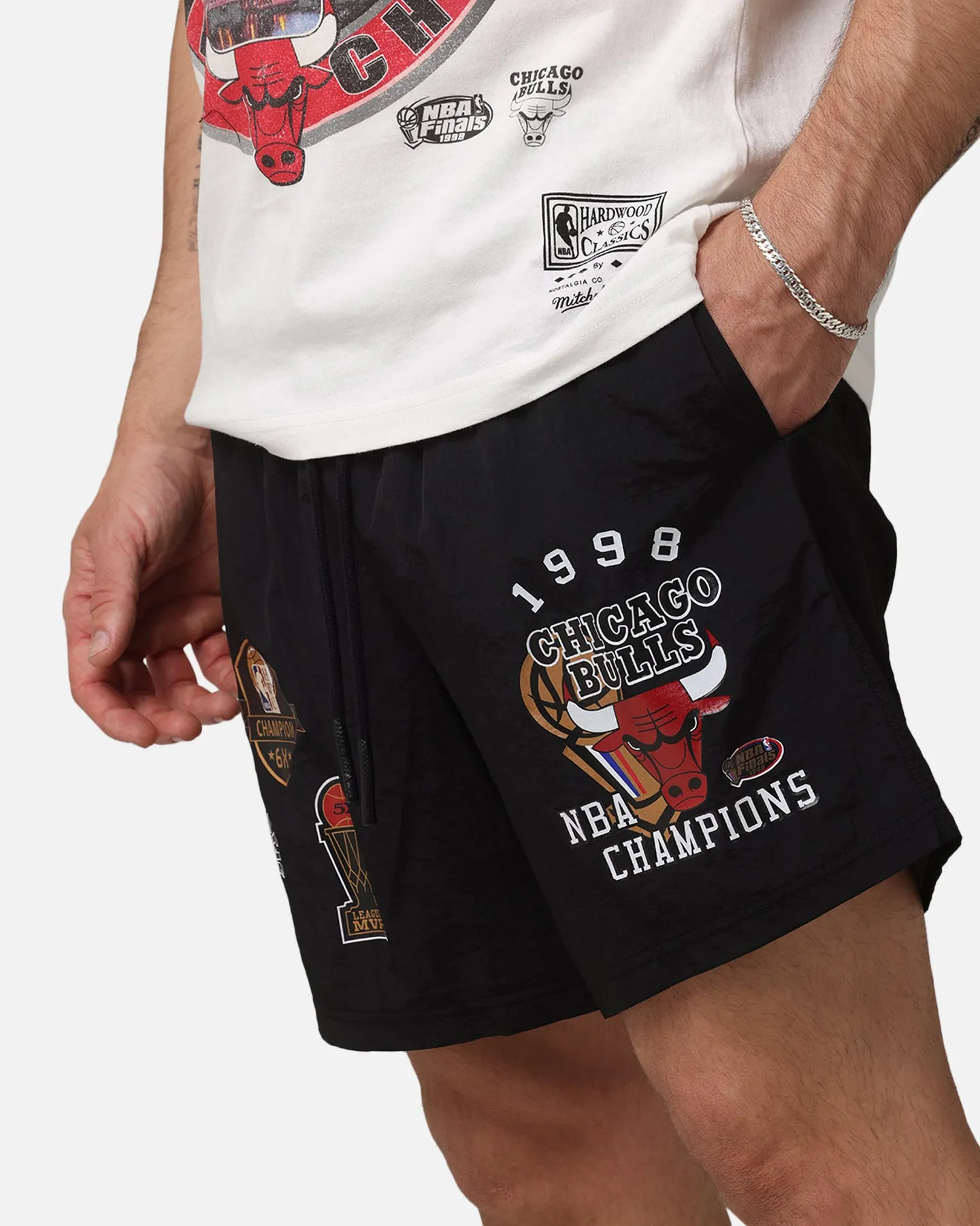 Sport Fit Design Mitchell & Ness Chicago Bulls Champs Nylon Shorts Black