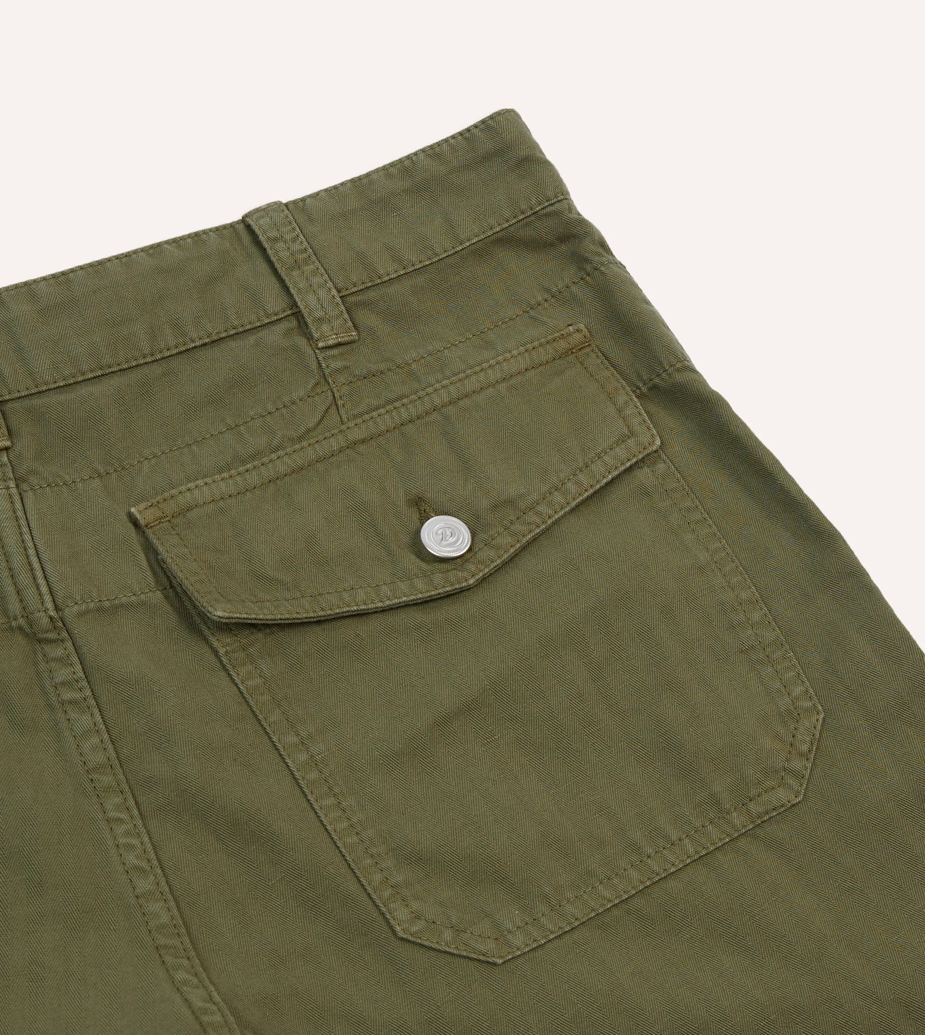 Classic Vibe Comfy Style Olive Cotton-Linen Herringbone Fatigue Shorts